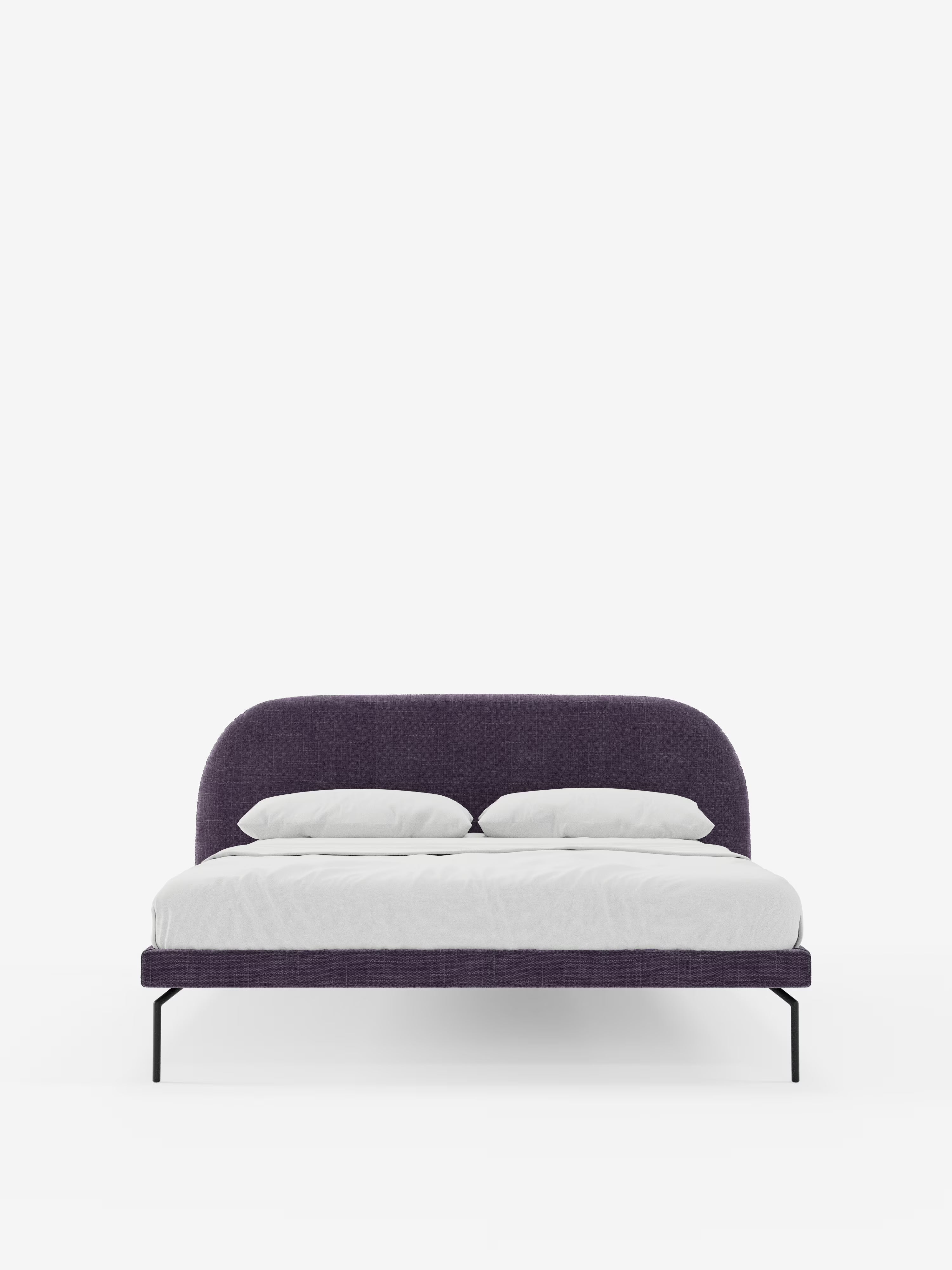 Soleil Cama acolchada de diseño con patas de metal y tejido jacquard antimanchas