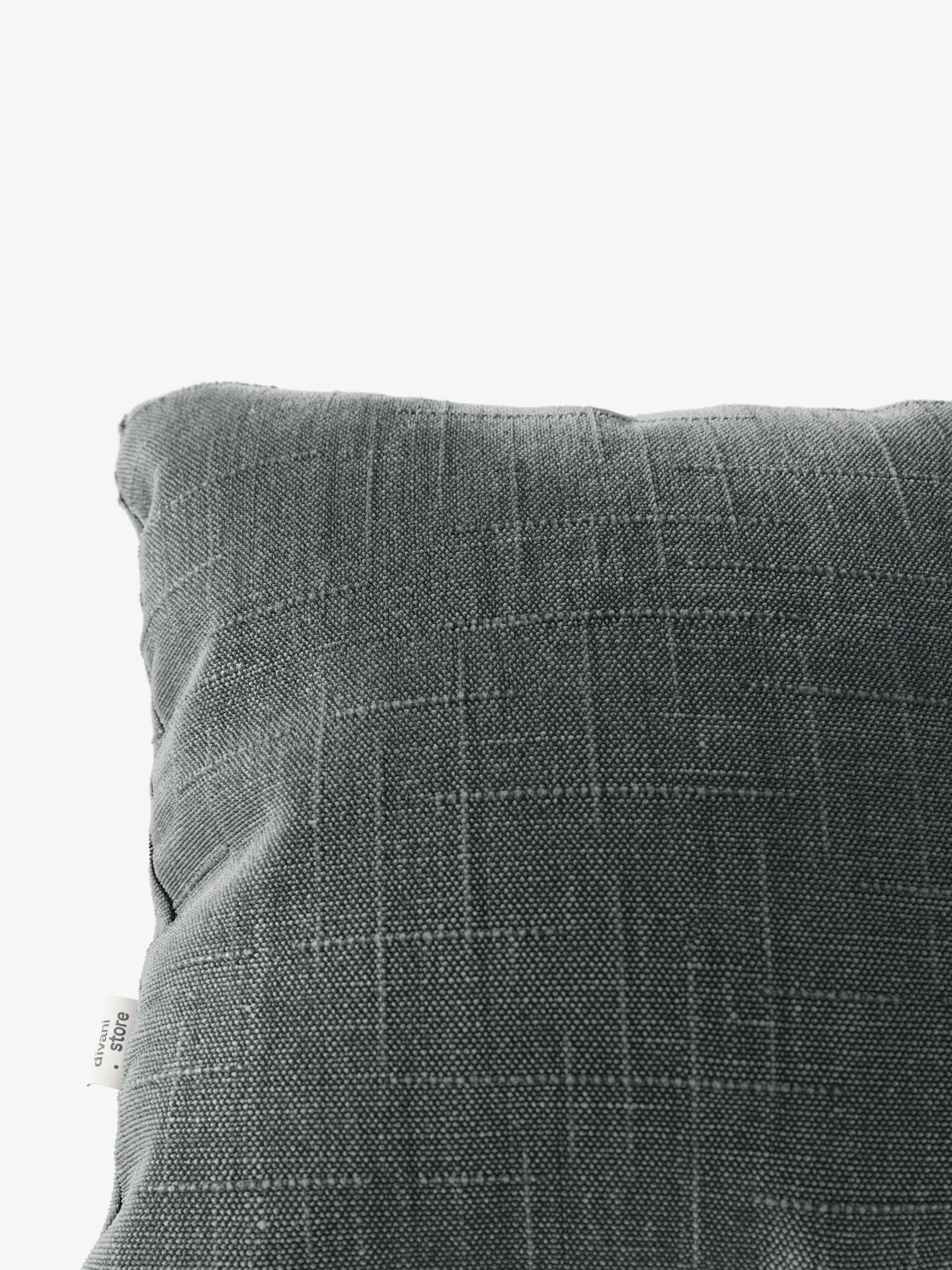 Kimono Decorative square padded cushion 45x45 in stain-resistant and water-repellent jacquard fabric