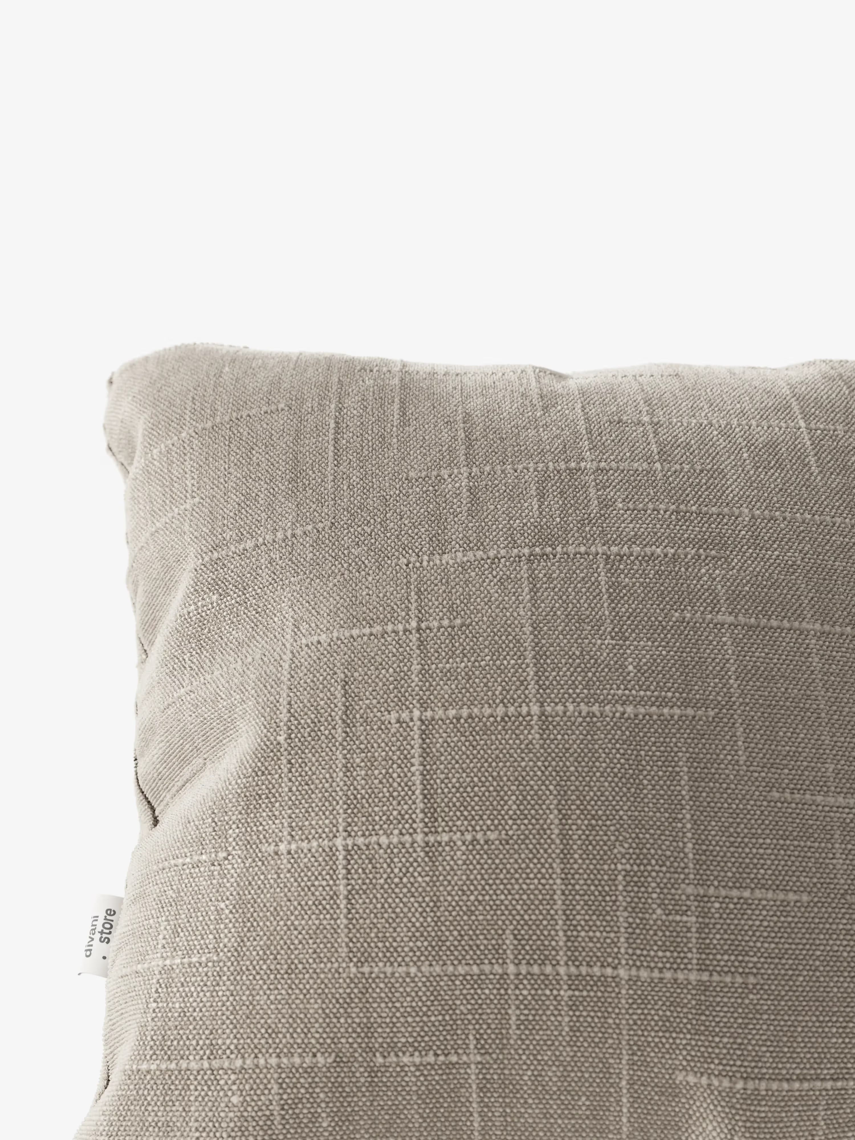 Kimono Decorative square padded cushion 45x45 in stain-resistant and water-repellent jacquard fabric