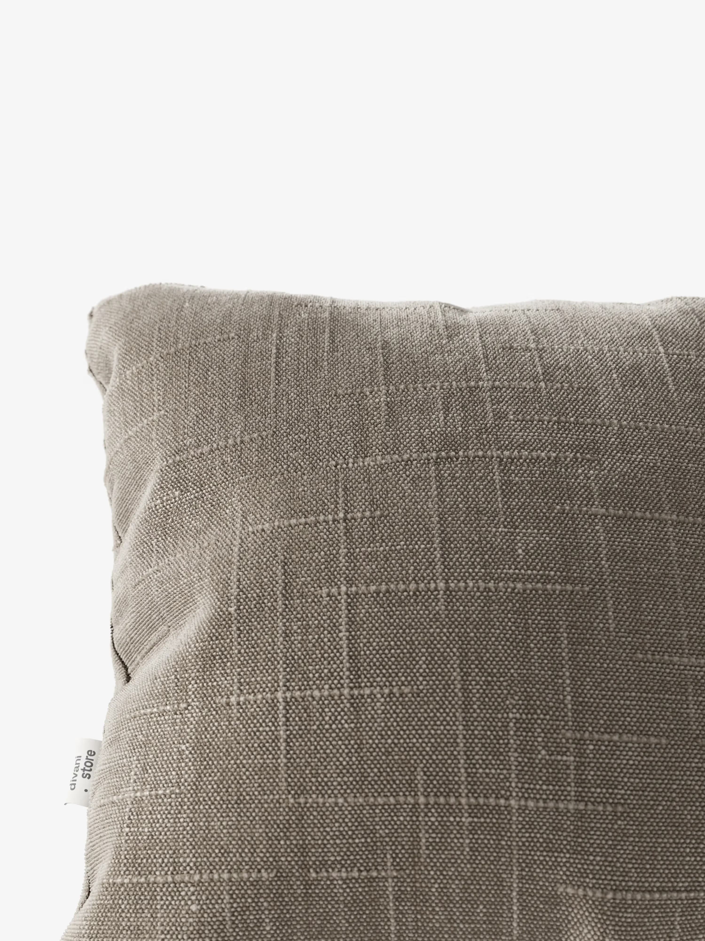 Kimono Decorative square padded cushion 45x45 in stain-resistant and water-repellent jacquard fabric