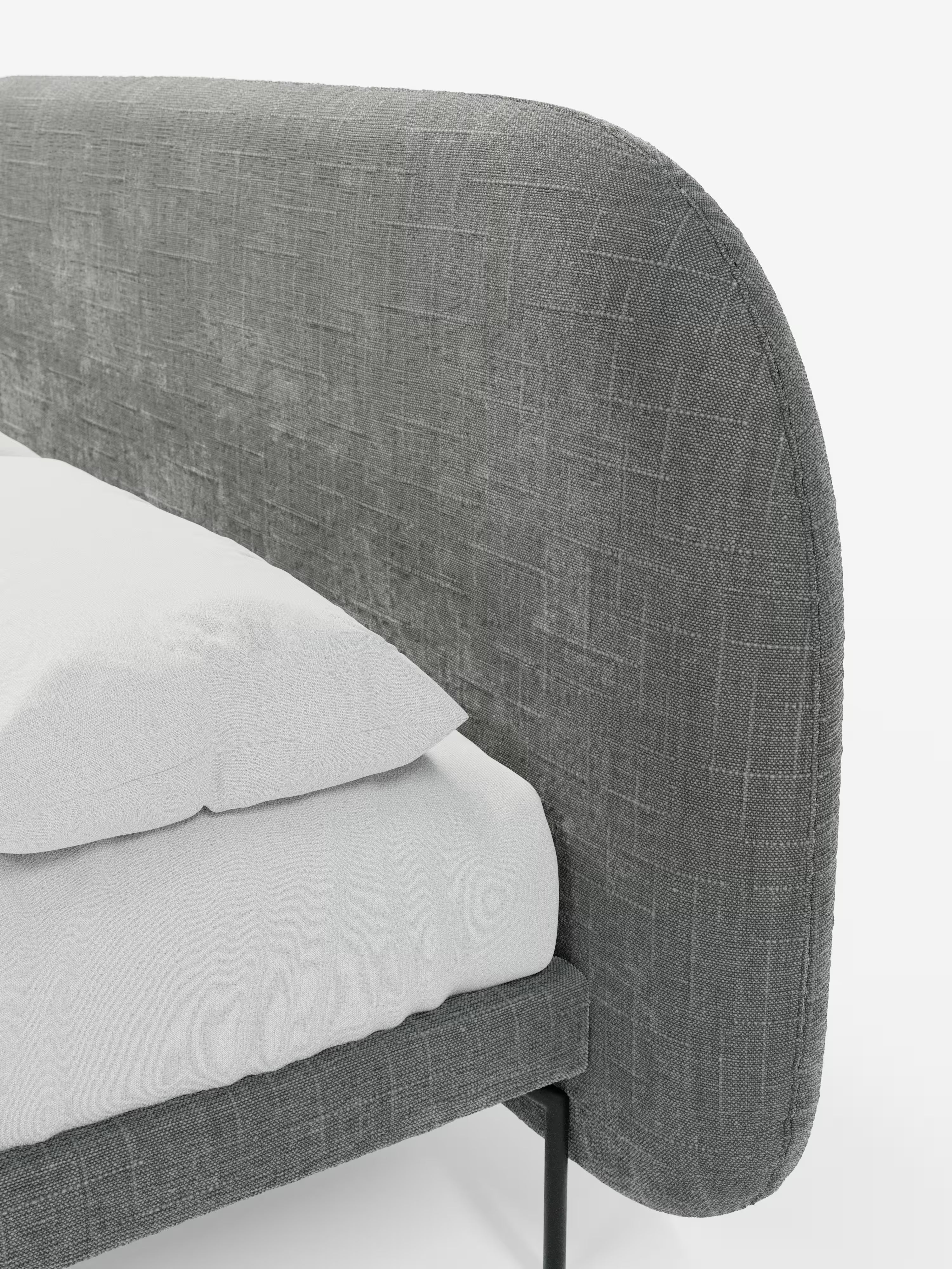Soleil Cama acolchada de diseño con patas de metal y tejido jacquard antimanchas