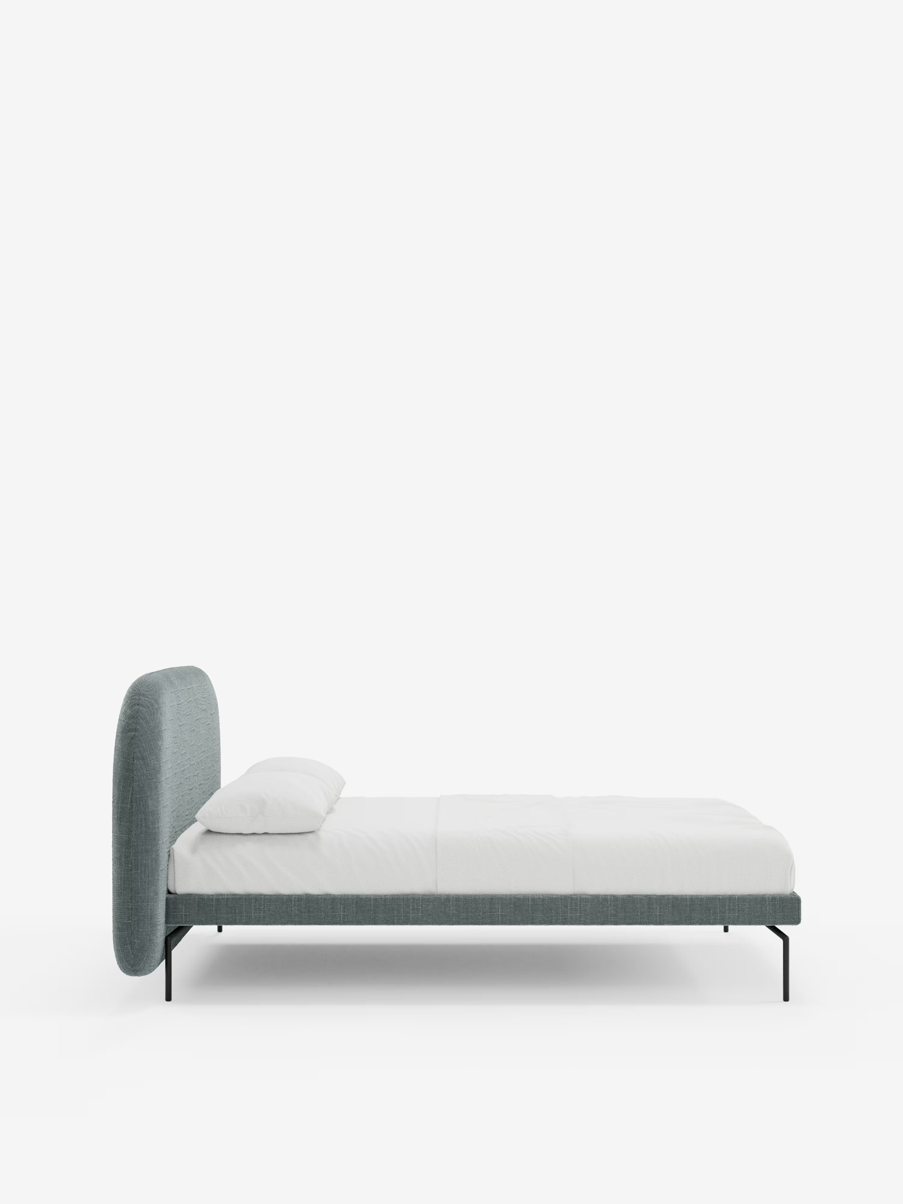 Soleil Cama acolchada de diseño con patas de metal y tejido jacquard antimanchas