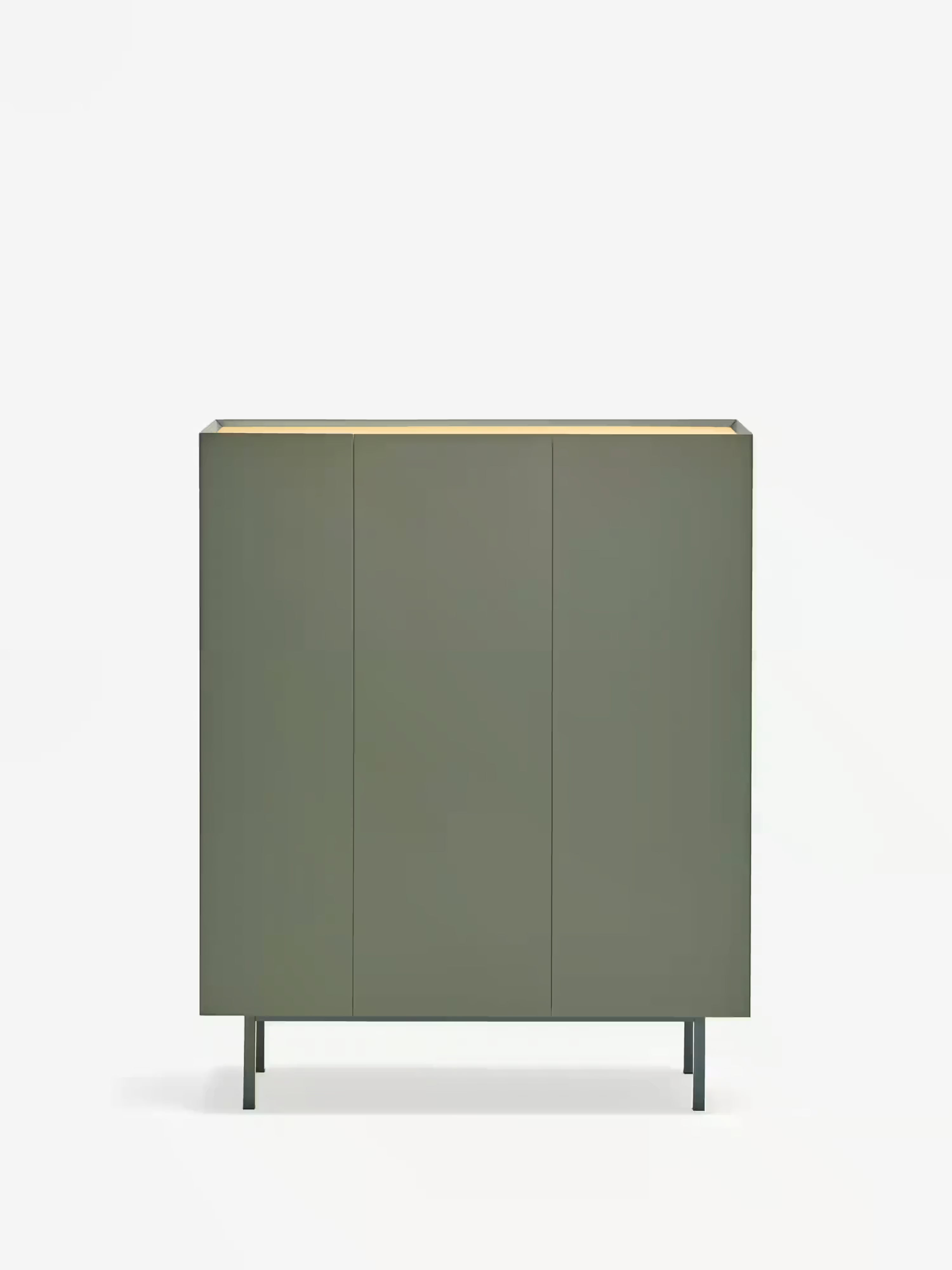 Arista aparador alto verde y roble claro - 3 puertas y 10 compartimentos para botellas 95 x 120 cm