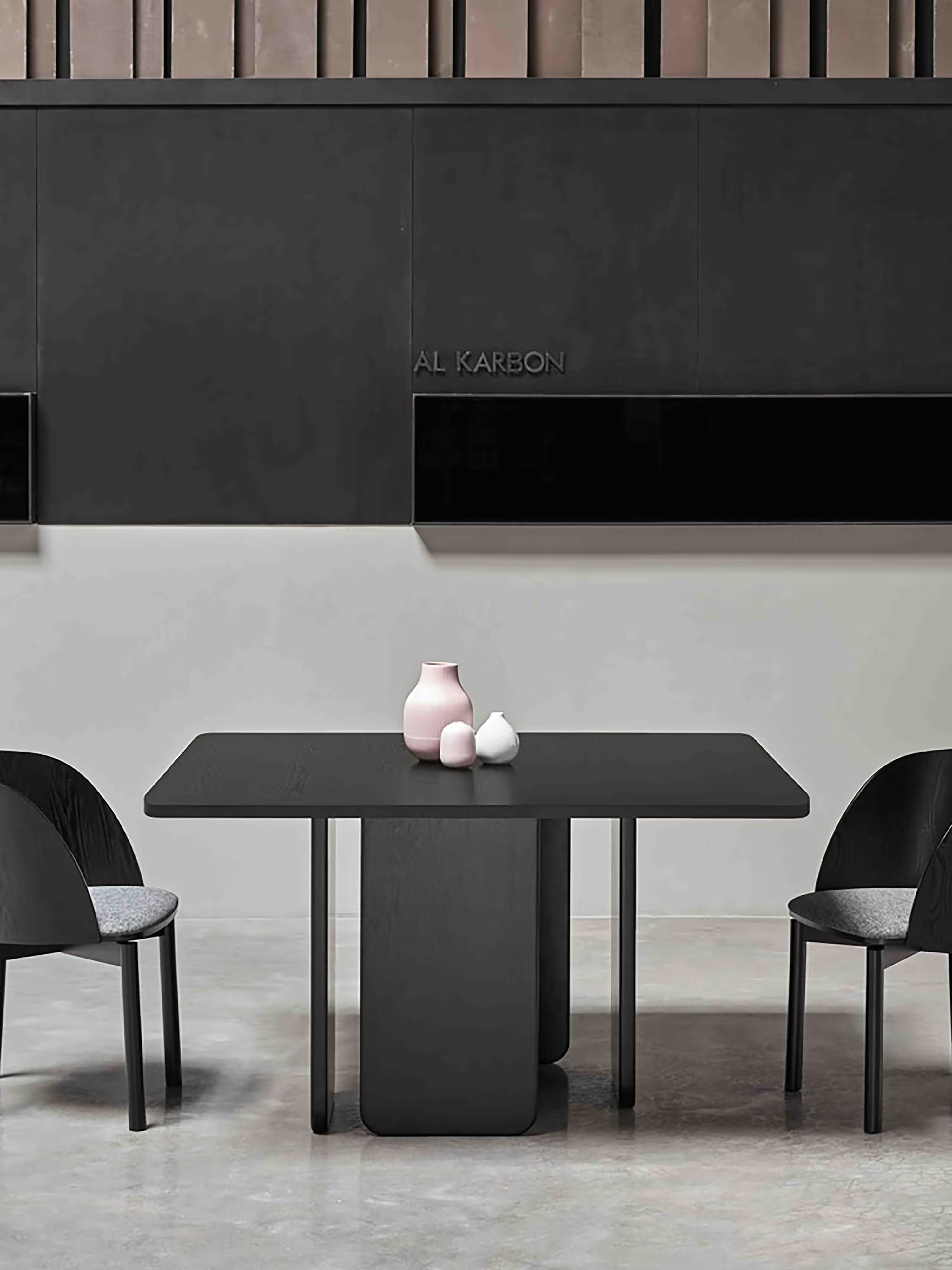 ARQ Mesa de comedor cuadrada en fresno natural o negro 137 cm