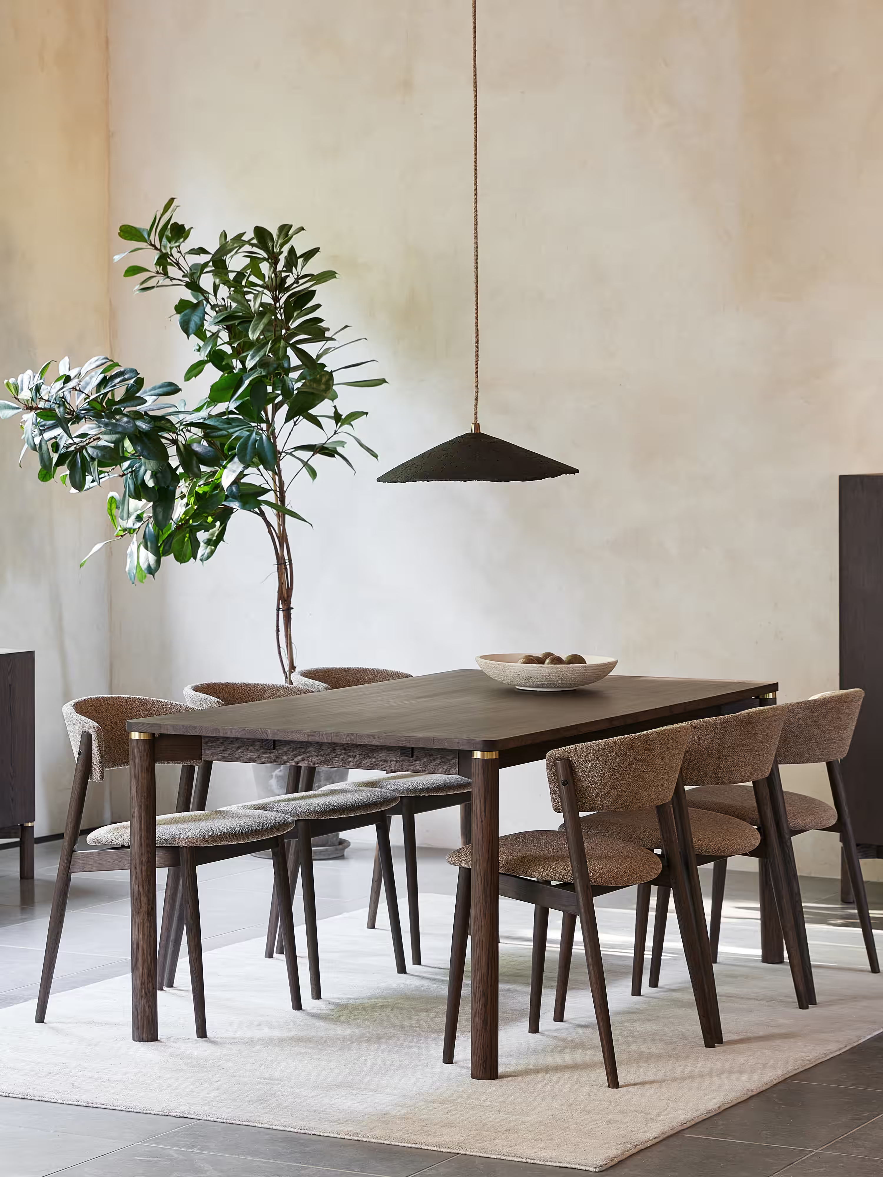 Arun tavolo da pranzo in legno scuro - dettagli in ottone 180 x 95 cm
