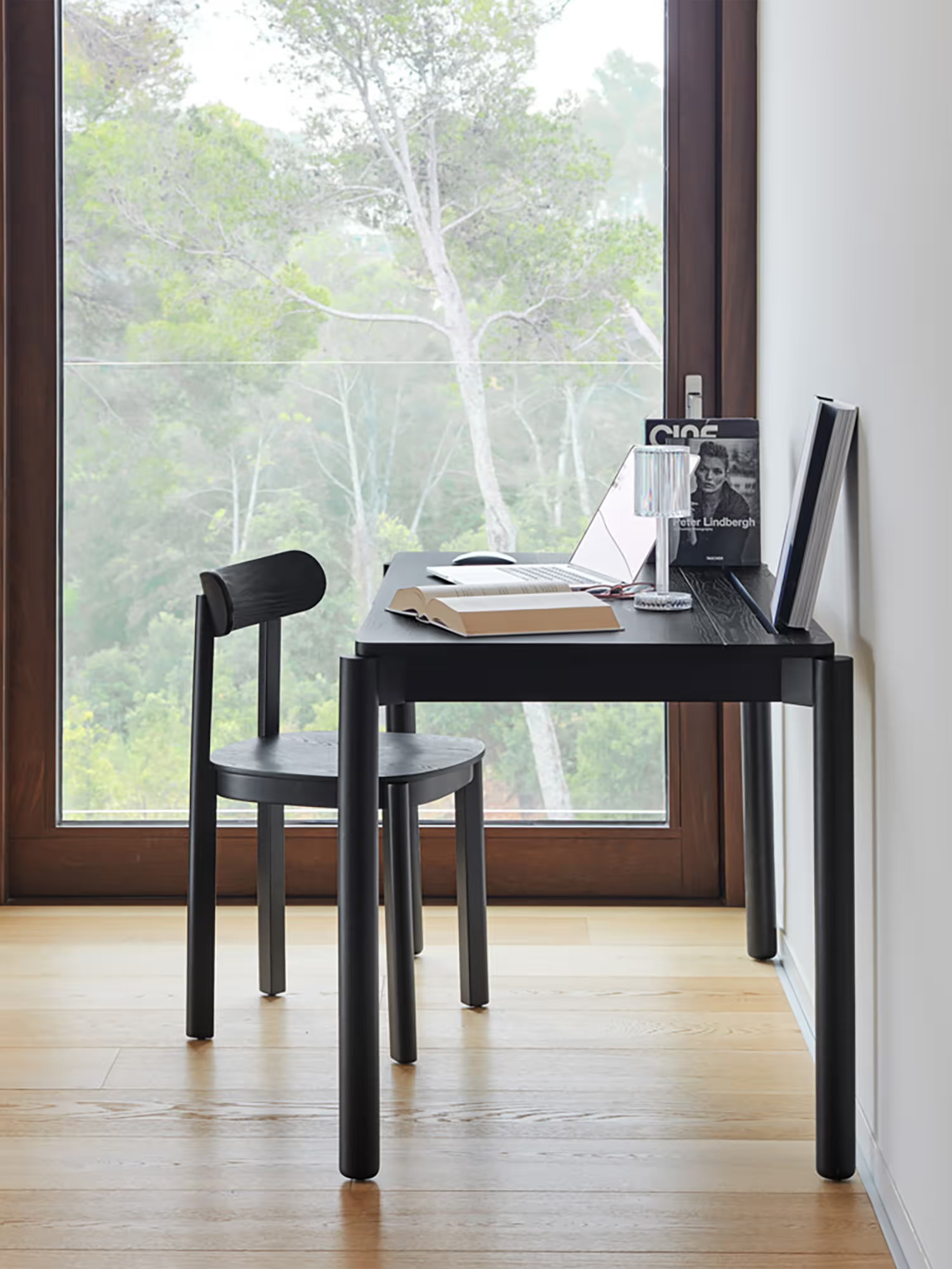 Atlas black ash wood desk with openable compartment - modern and functional design 136 x 68 cm
