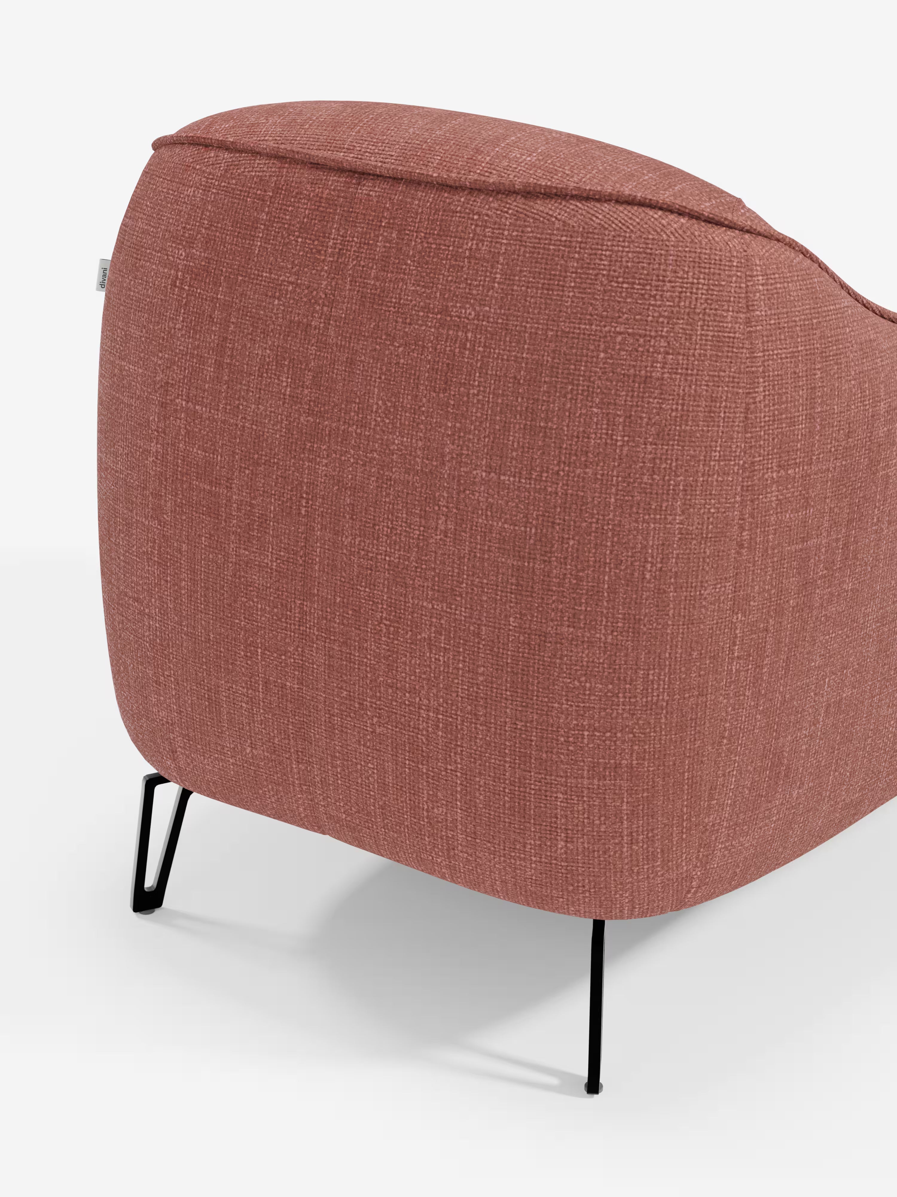 Avela poltroncina moderna dal comfort avvolgente in tessuto impermeabile
