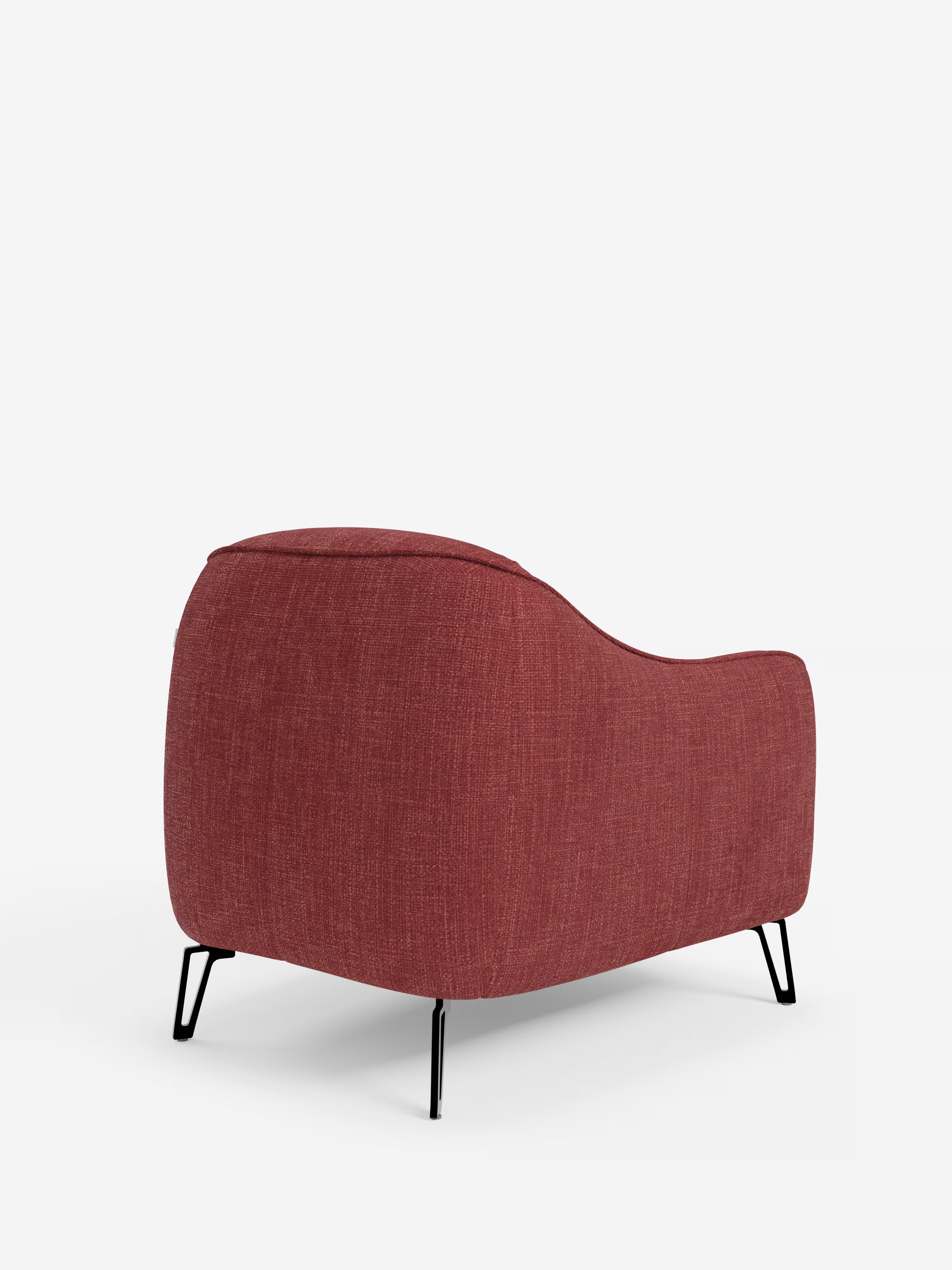 Avela poltroncina moderna dal comfort avvolgente in tessuto impermeabile