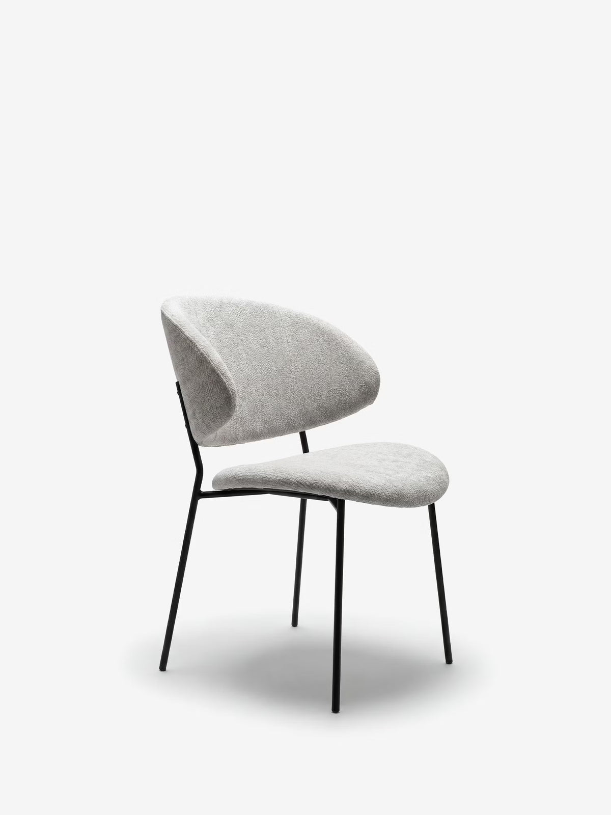Bruma chair in elegant grey fabric with black metal legs - minimalist design and wraparound backrest