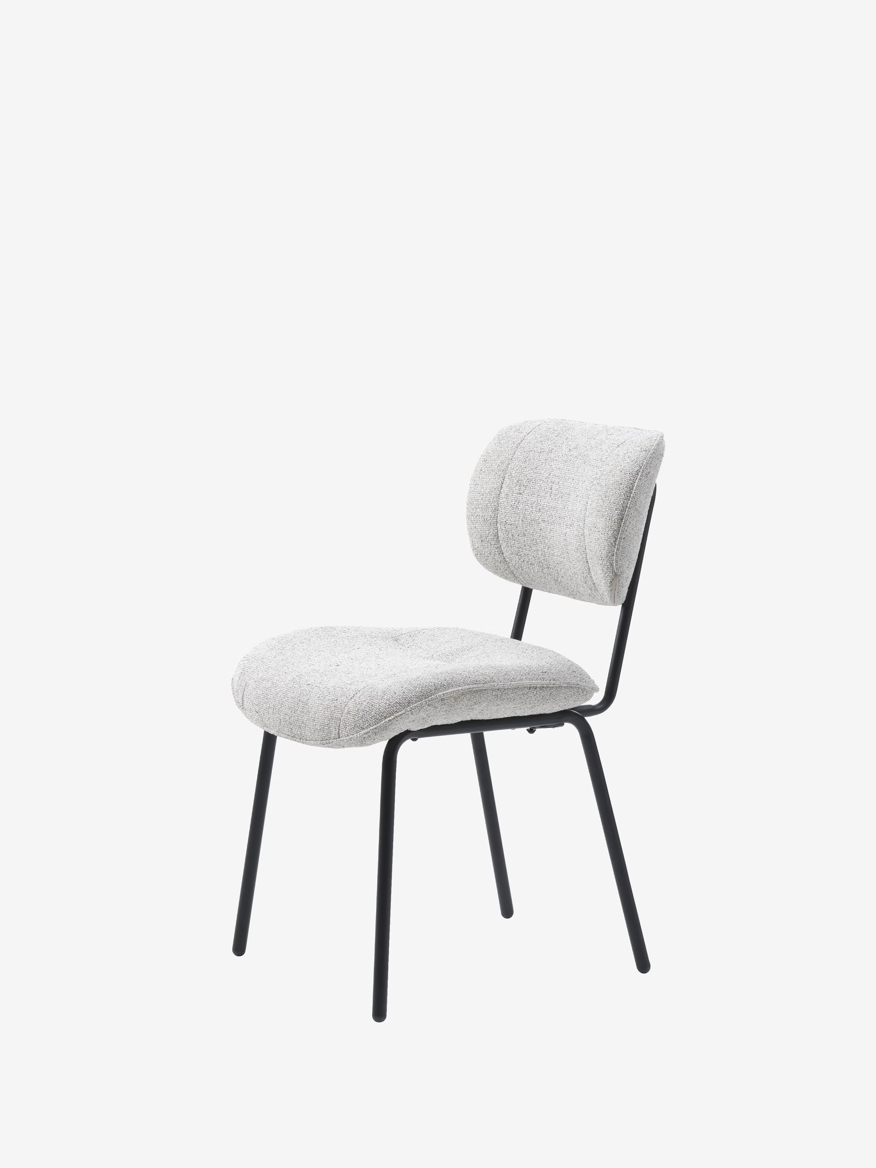 Chaise Buffalo en tissu bouclé mélangé avec base en métal noir