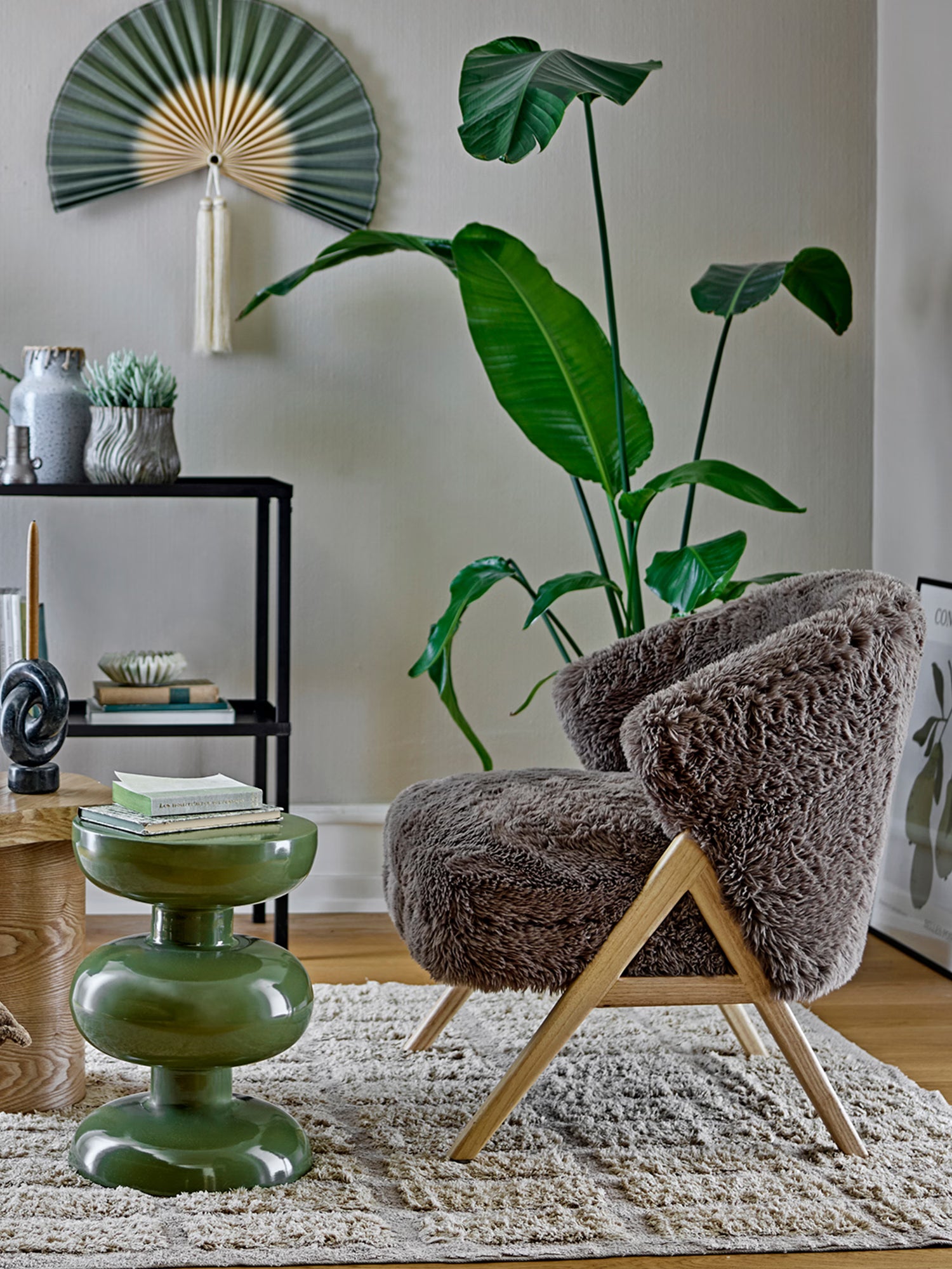 Camino Poltroncina lounge in teddy a pelo lungo marrone con struttura in legno FSC®