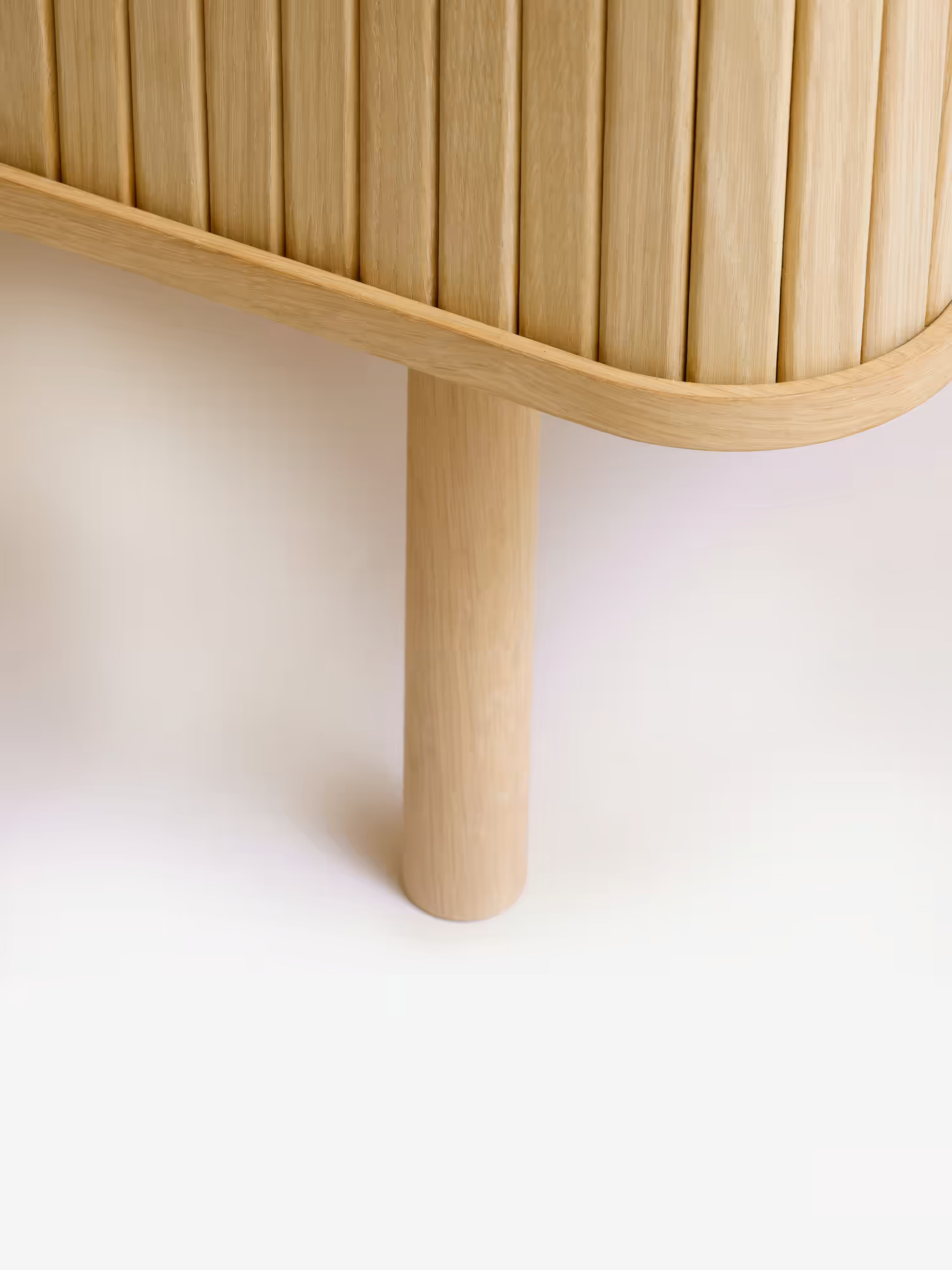 Cavo natural oak veneered TV unit | Scandinavian design 160 x 40 cm