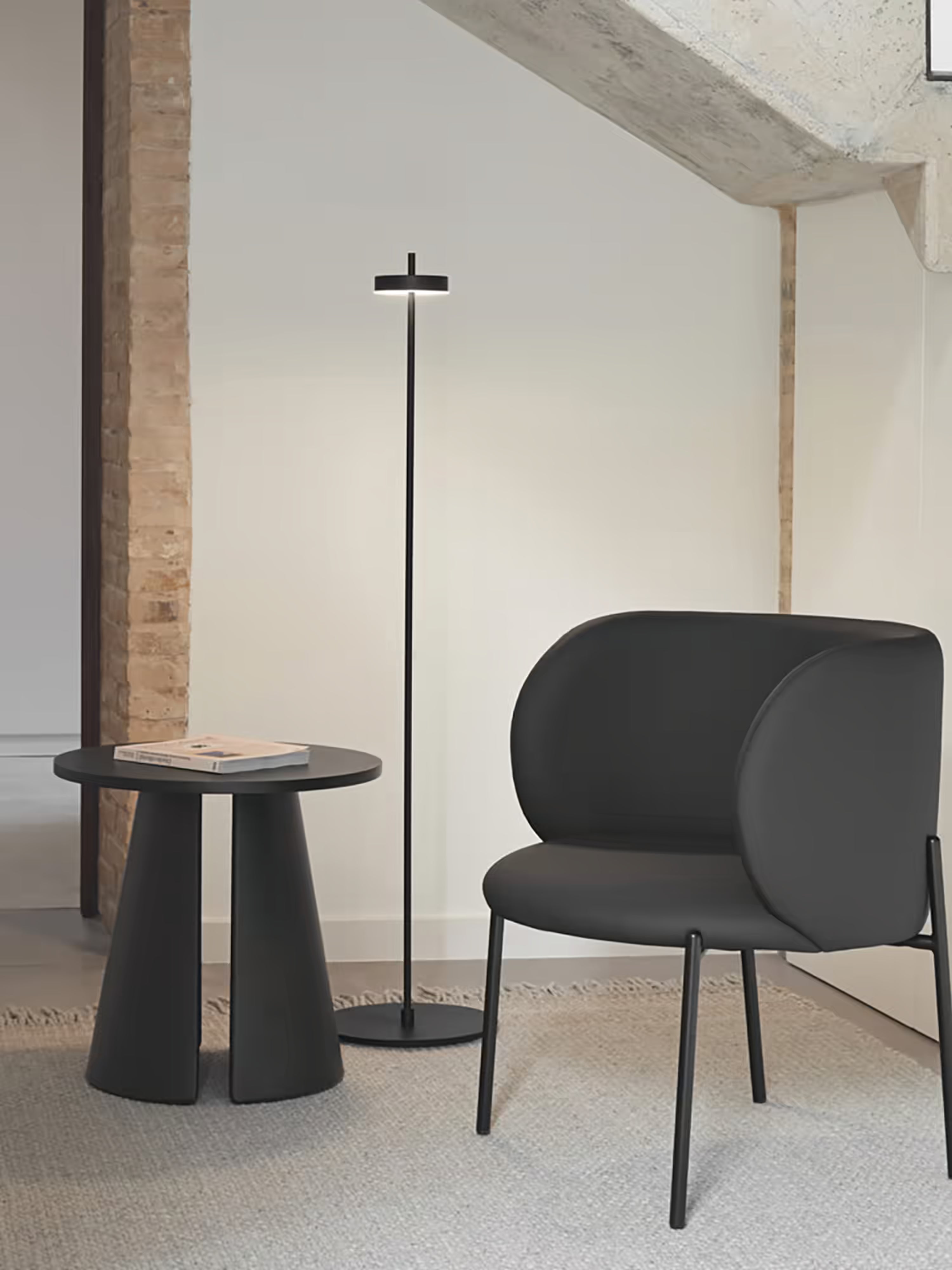 Cep Tavolino d’appoggio rotondo in frassino nero curvato - anche comodino 50 x 50 cm