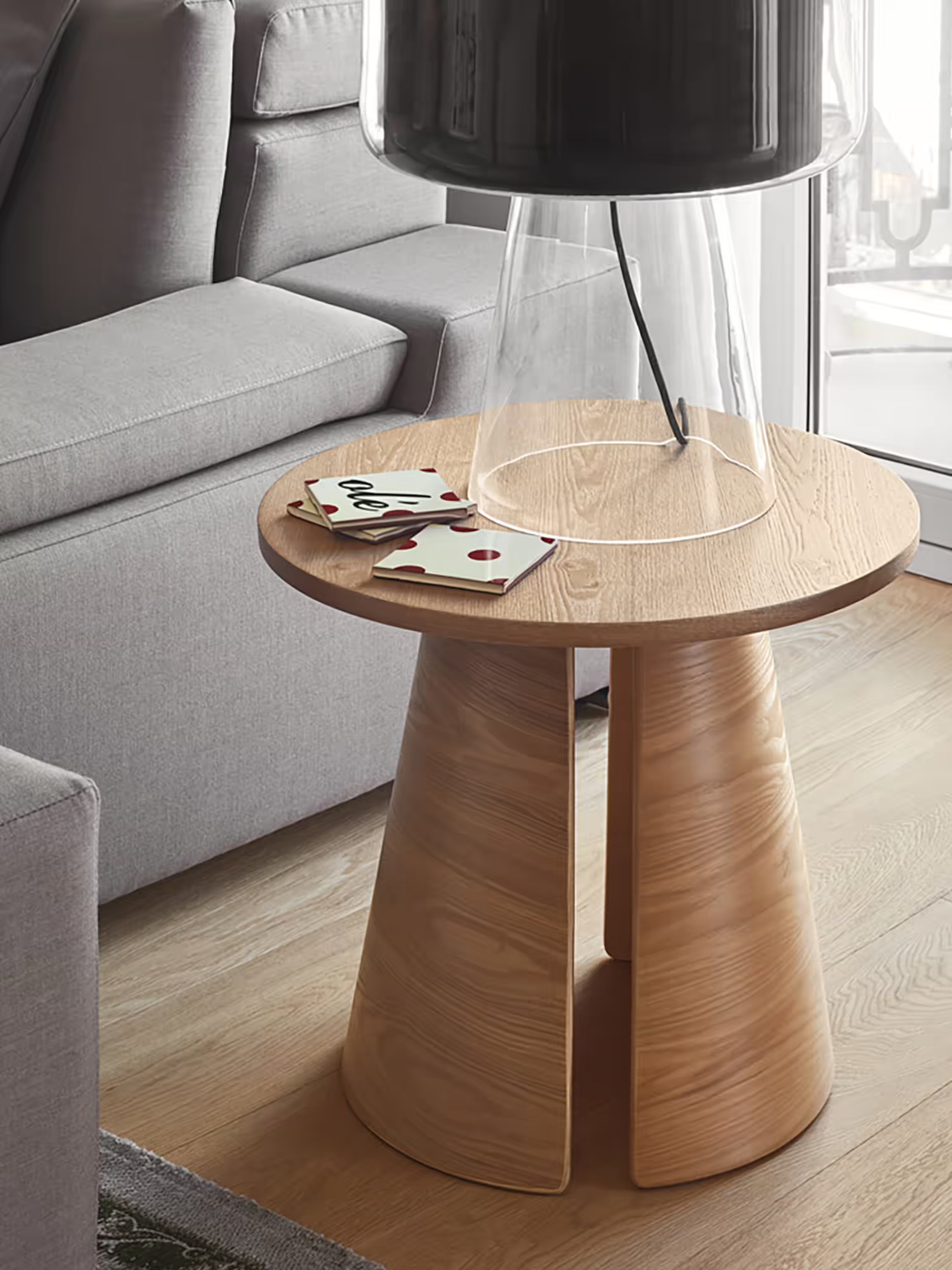 Cep Tavolino d’appoggio rotondo in rovere curvato - anche comodino 50 x 50 cm