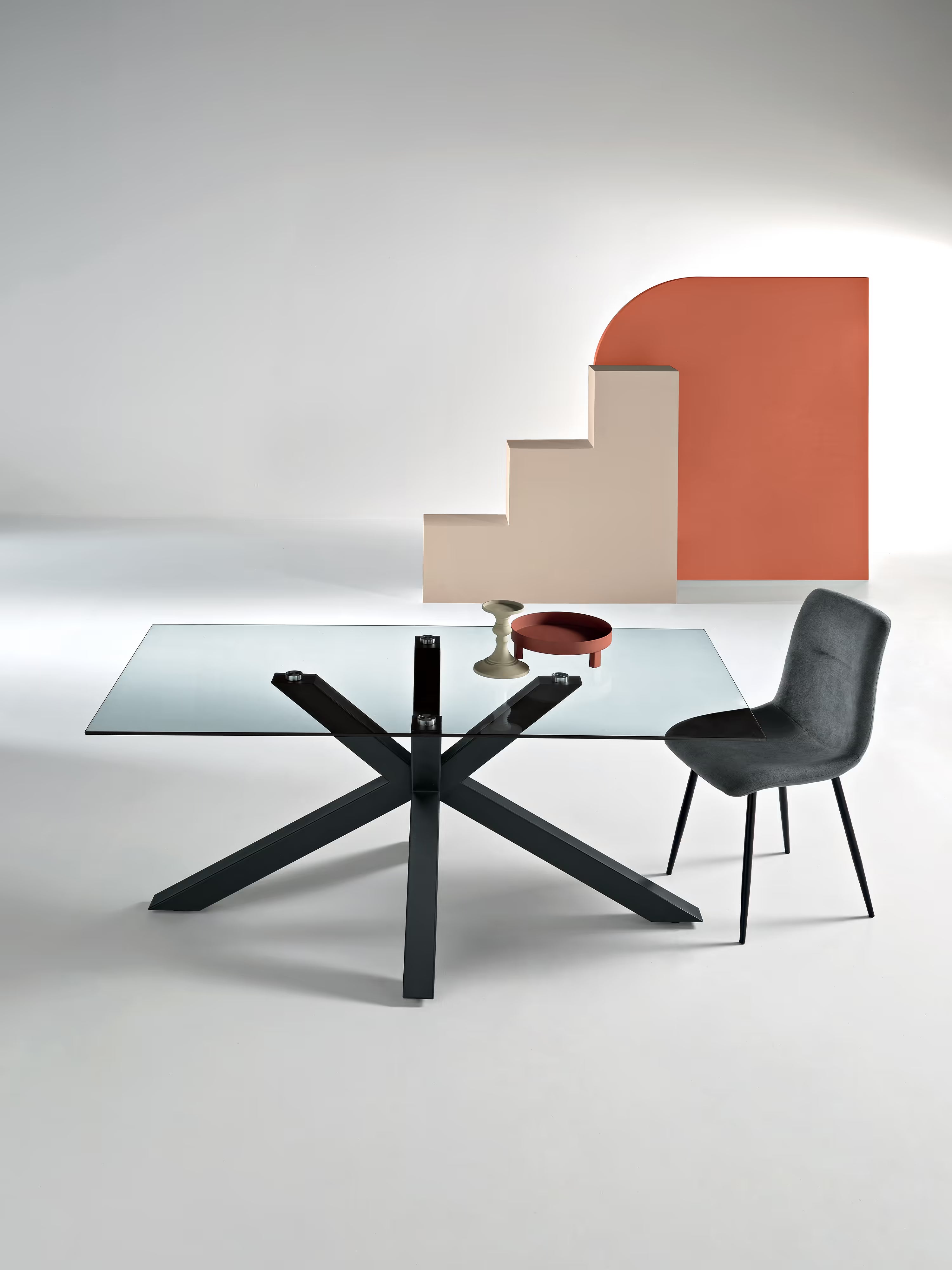 Dante Mesa fija con sobre de vidrio transparente – base de metal negro de 160 o 180 cm