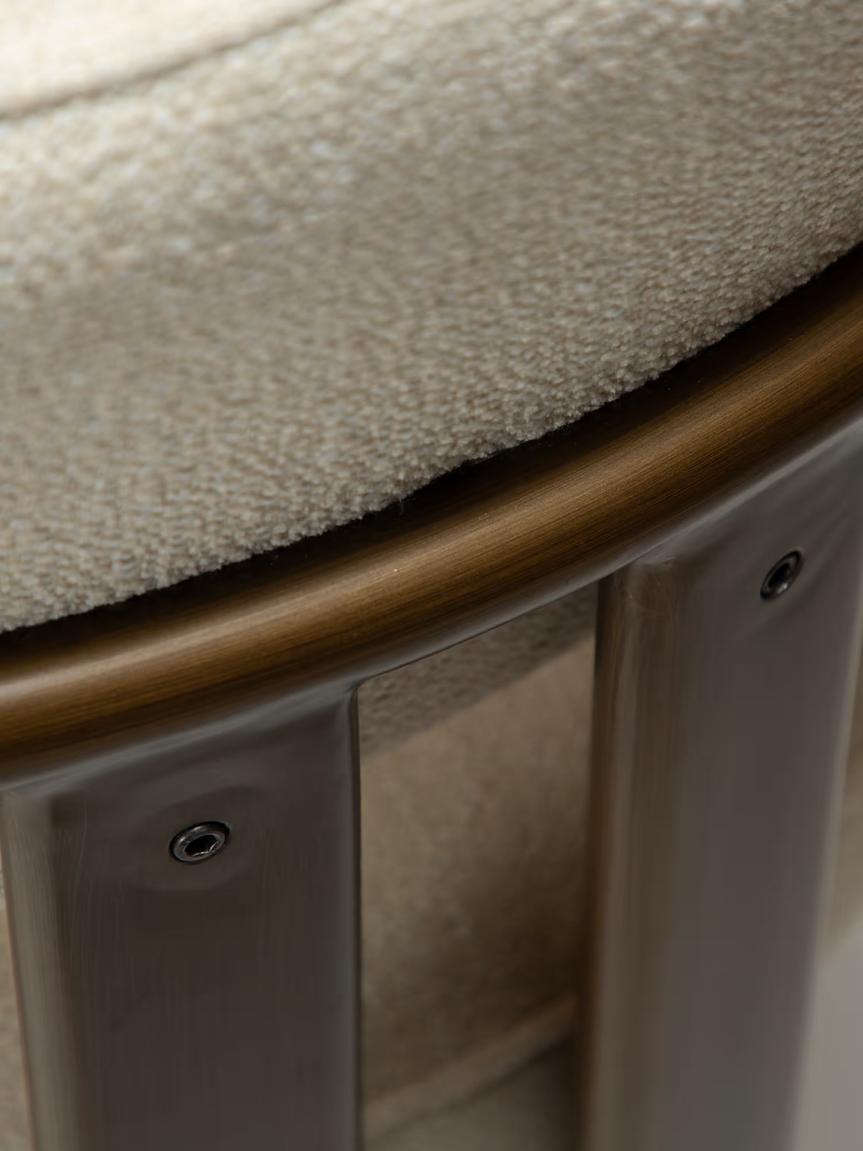 Duct Chaise en bouclé sans accoudoirs – design sculptural avec structure en métal