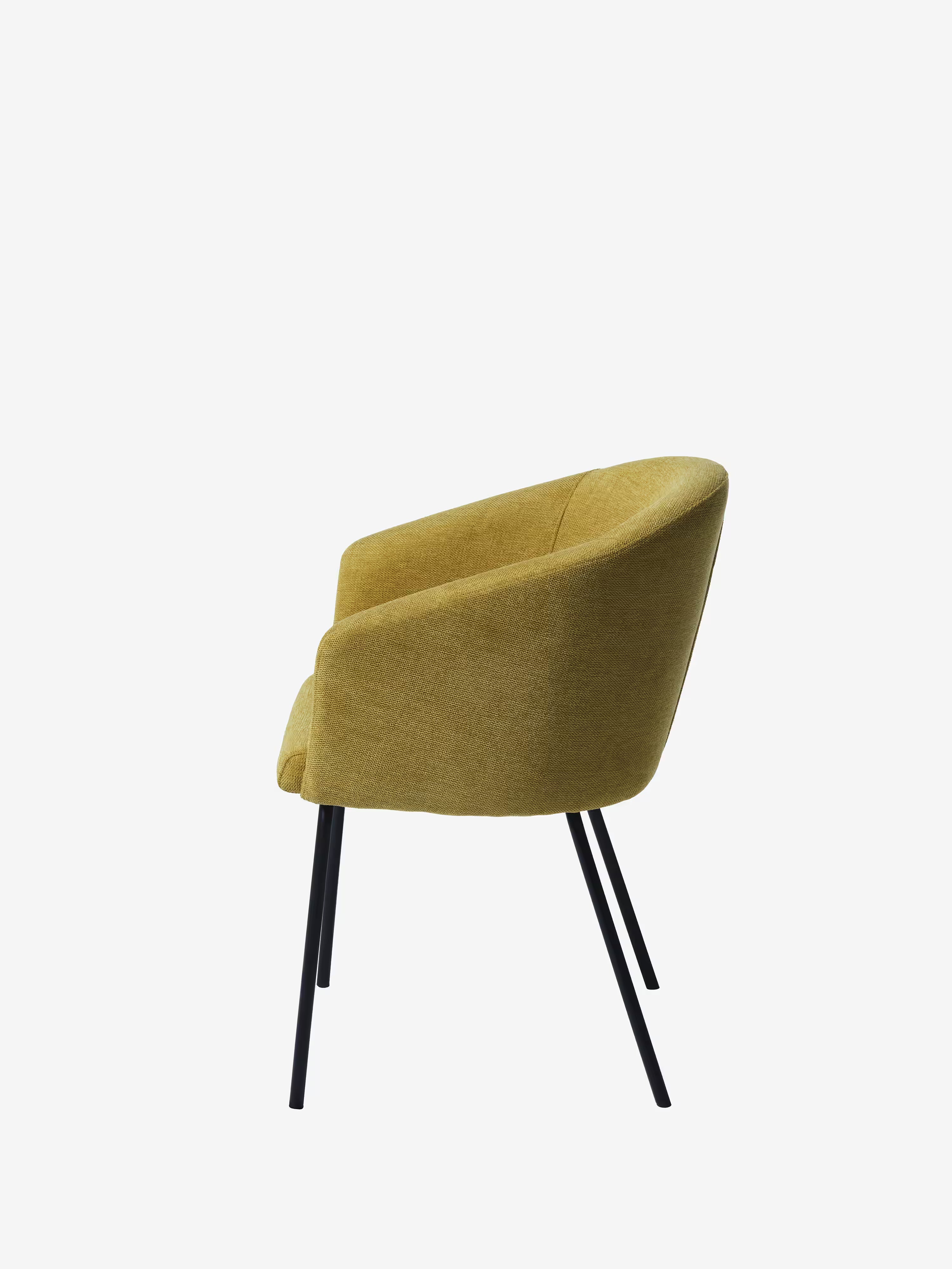Easton Chaise rembourrée en tissu design enveloppant avec accoudoirs et pieds en métal noir