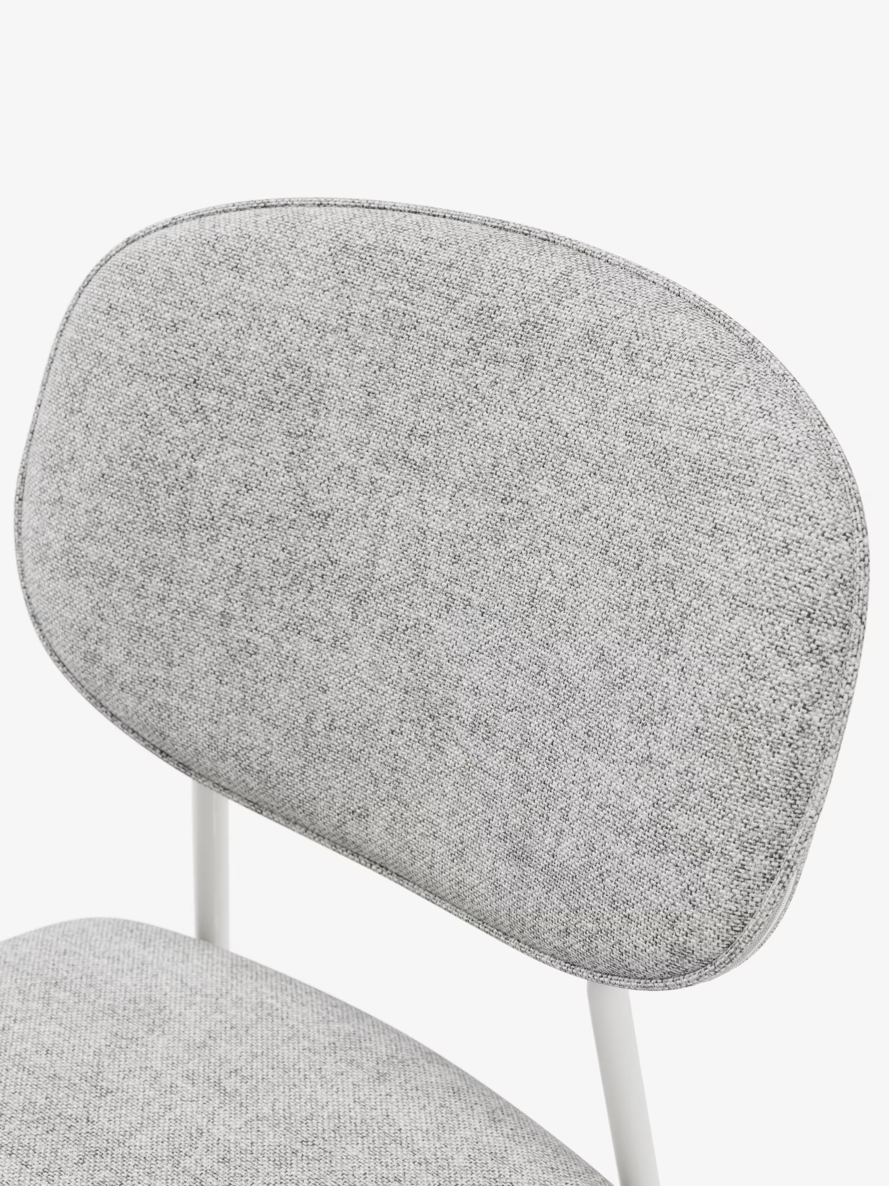 Ellis chaise en tissu gris clair avec pieds en métal peint blanc