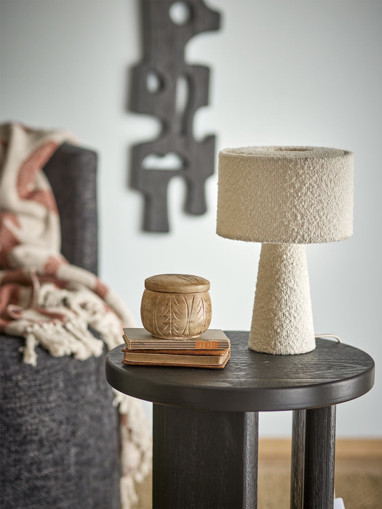 Emmie lámpara de mesa de bouclé – Estilo acogedor
