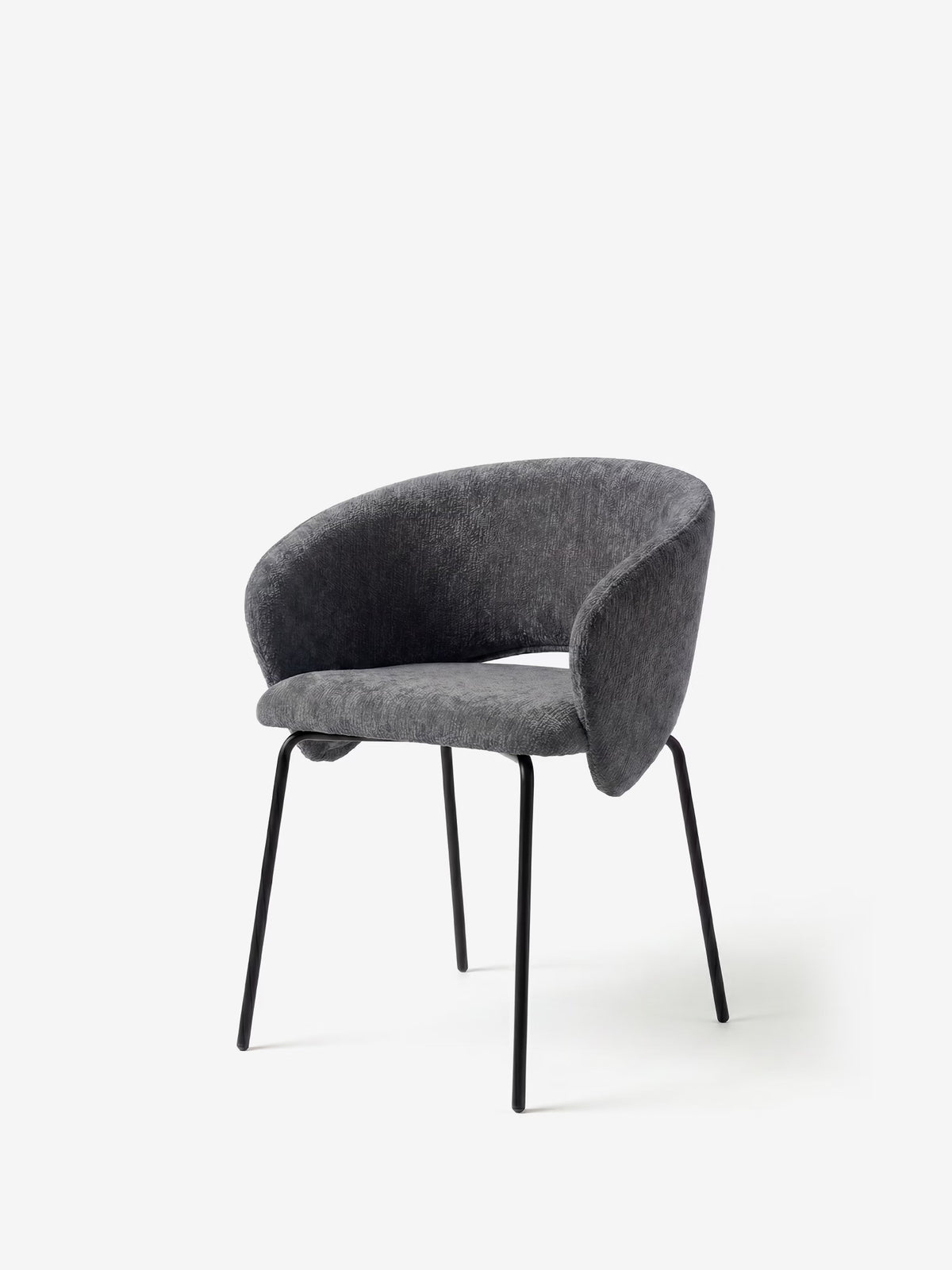 Fosca Sedia imbottita di design in morbido tessuto con braccioli e gambe in metallo nero