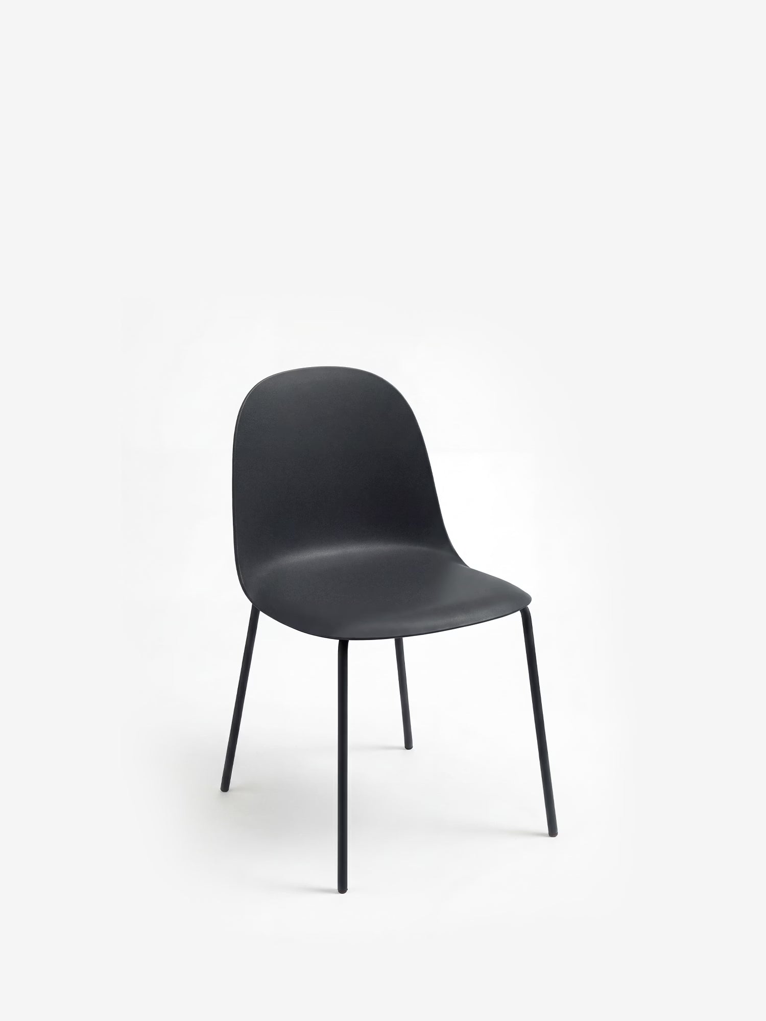 Fox Silla de polipropileno con estructura de metal a juego