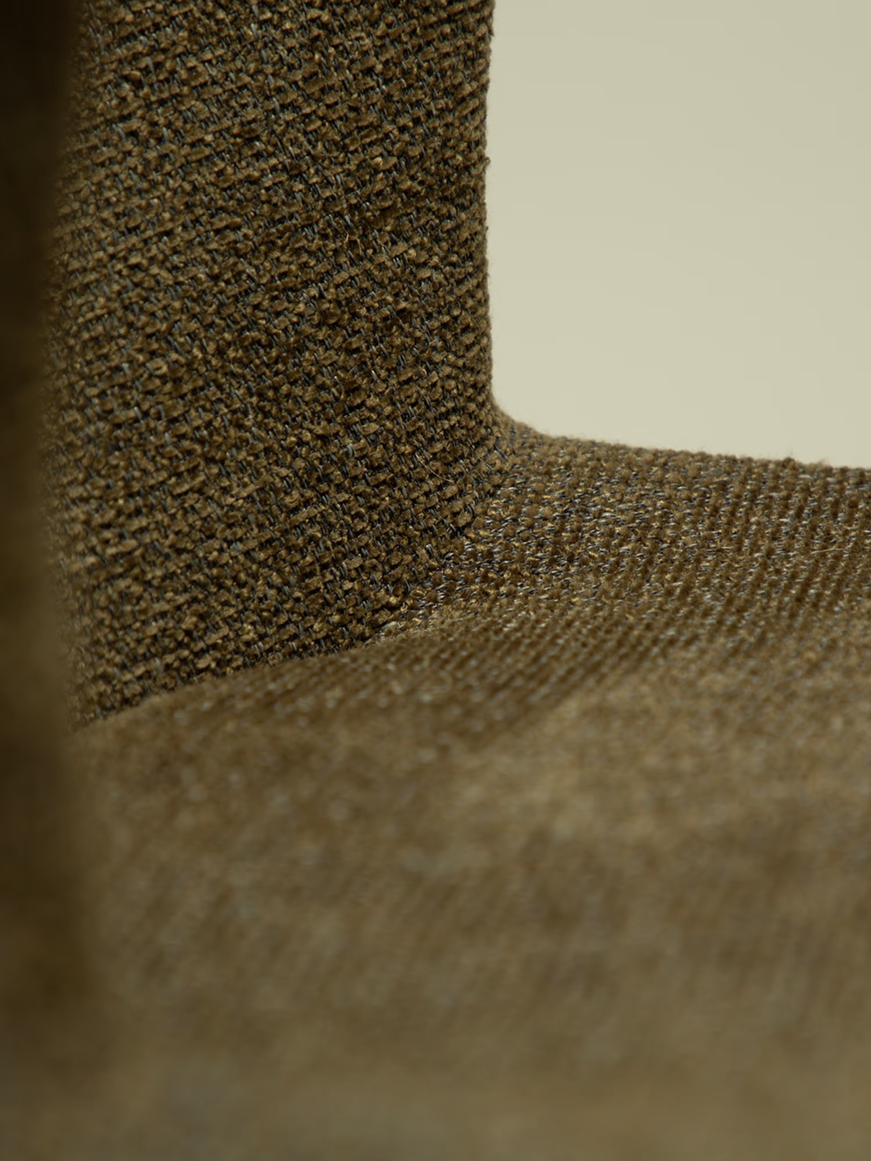 GLAM Chaise pivotante en tissu bouclé avec base en métal - design élégant et minimaliste
