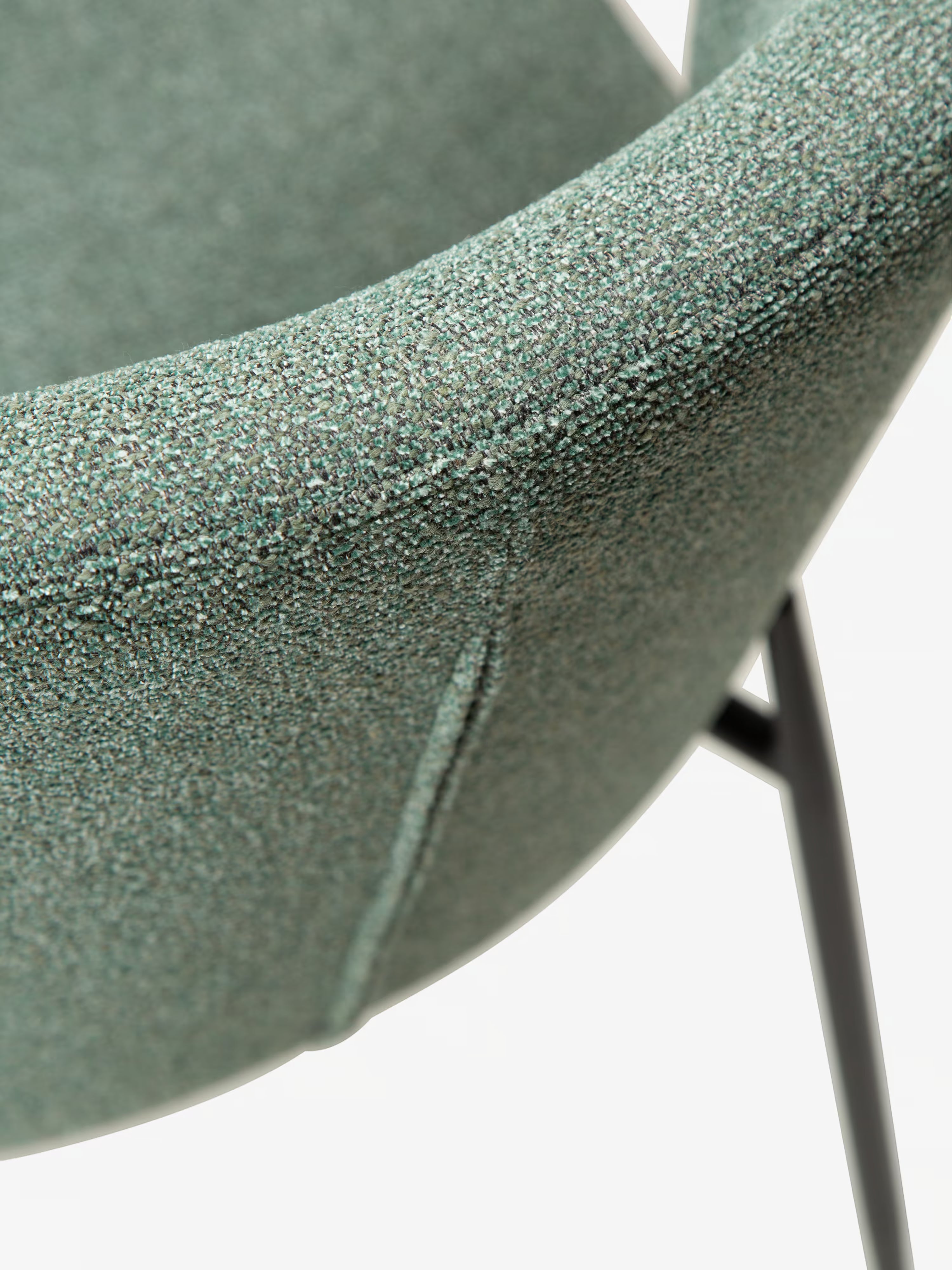GLAM Chaise en tissu bouclé avec pieds en métal au caractère élégant
