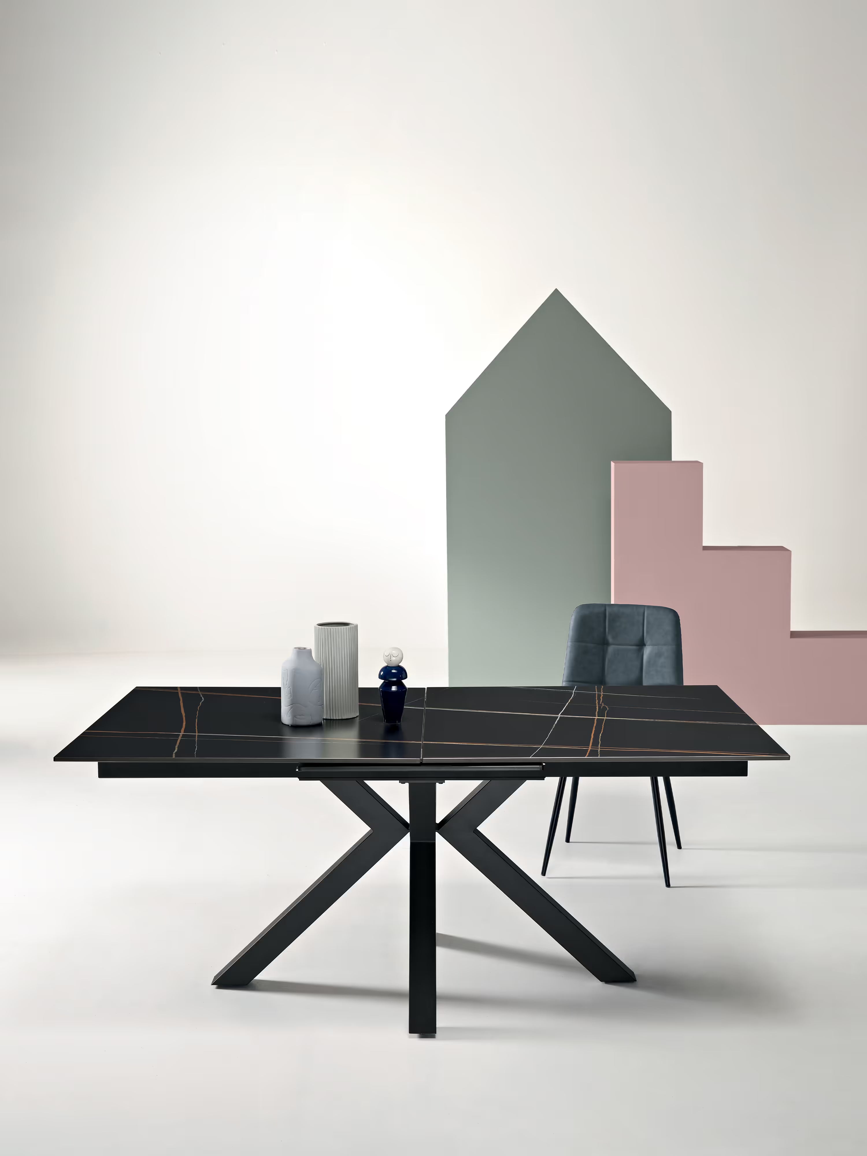Hero Mesa extensible efecto mármol negro – base de metal negro 180 (240) x 100 cm