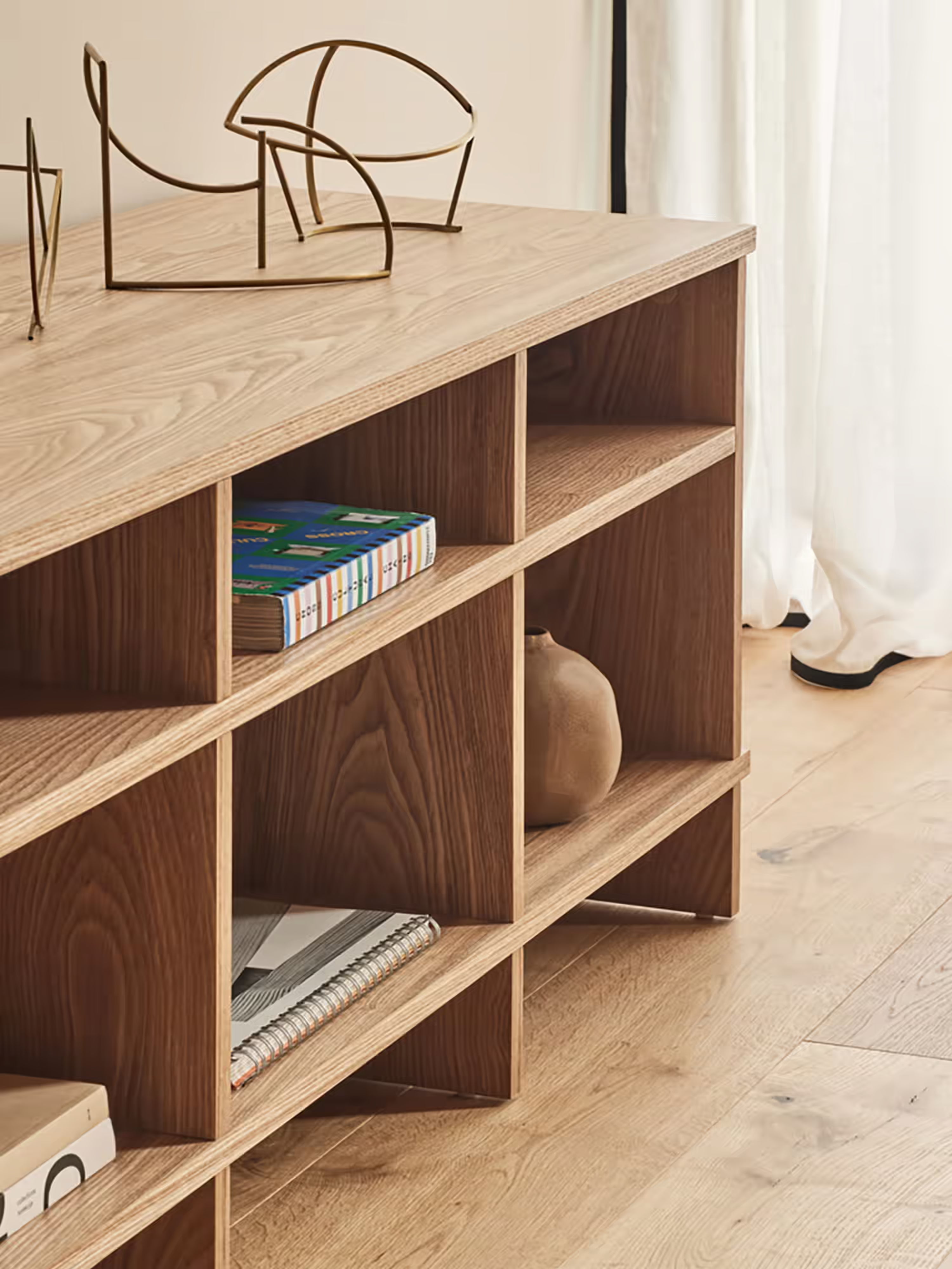Mueble TV Inari en madera de roble natural - diseño moderno y minimalismo japonés 180 x 50 cm