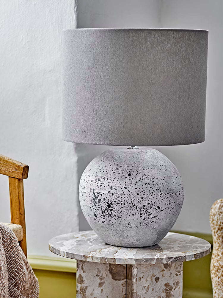 Isedora Lampada da Tavolo in Gres Naturale - texture materica d'impatto