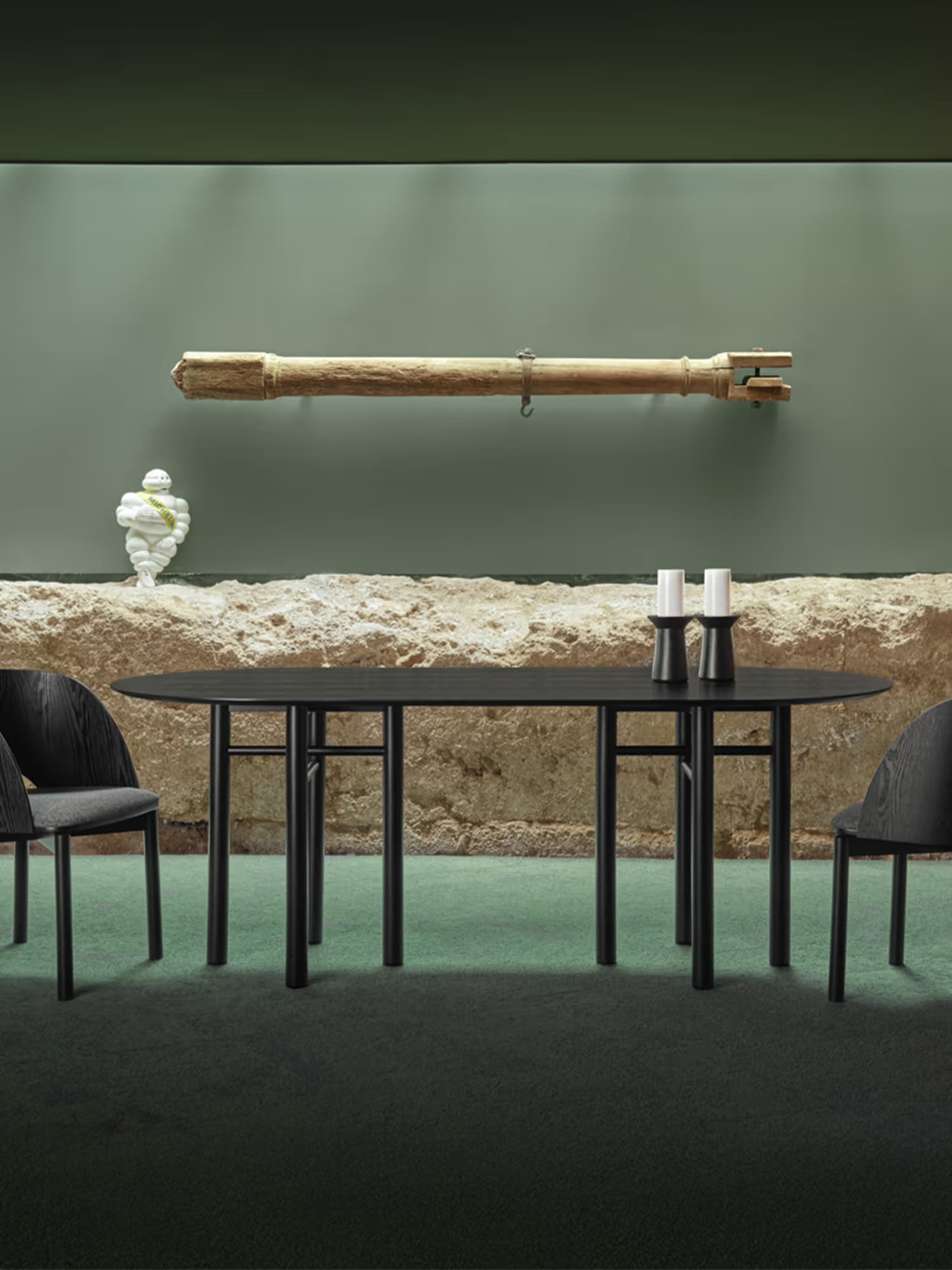 Junco Tavolo ovale da pranzo in frassino naturale o nero 200 × 100 cm