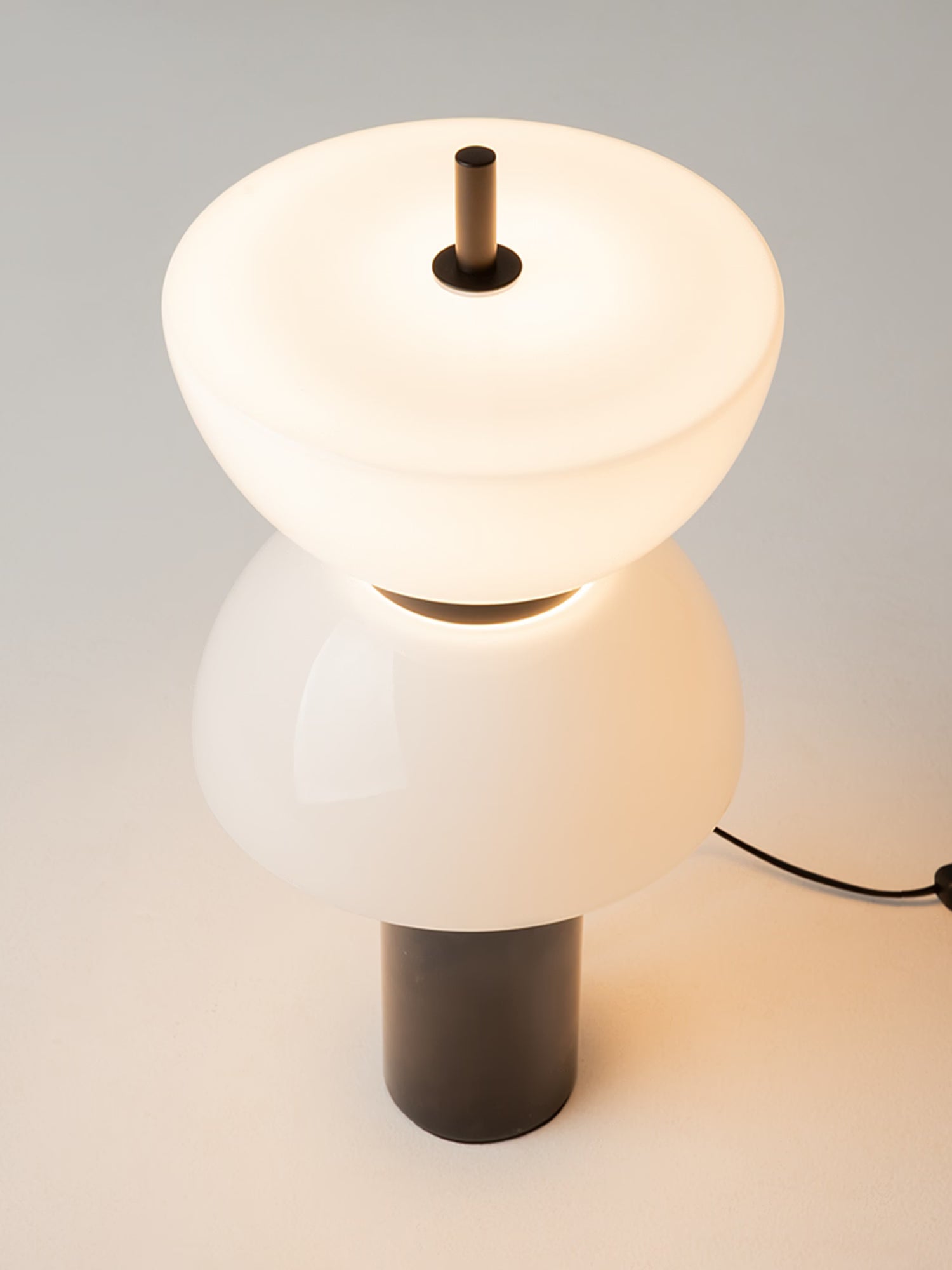 Kyoto Lampada da tavolo a led - design moderno e stile giapponese in vetro bianco e marmo naturale