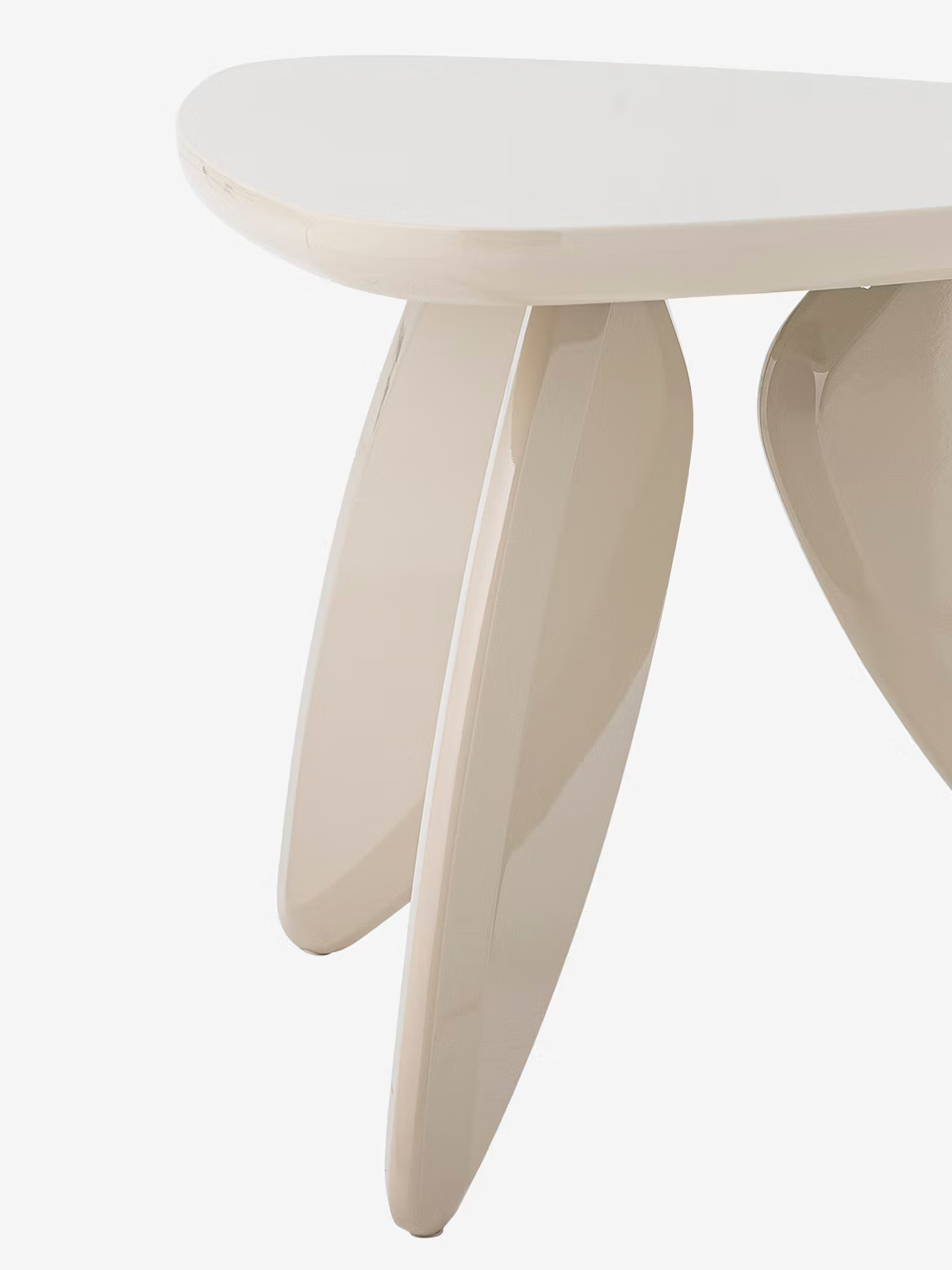 Magia Couchtisch aus FSC®-MDF mit glänzend lackierter Elfenbein-Oberfläche