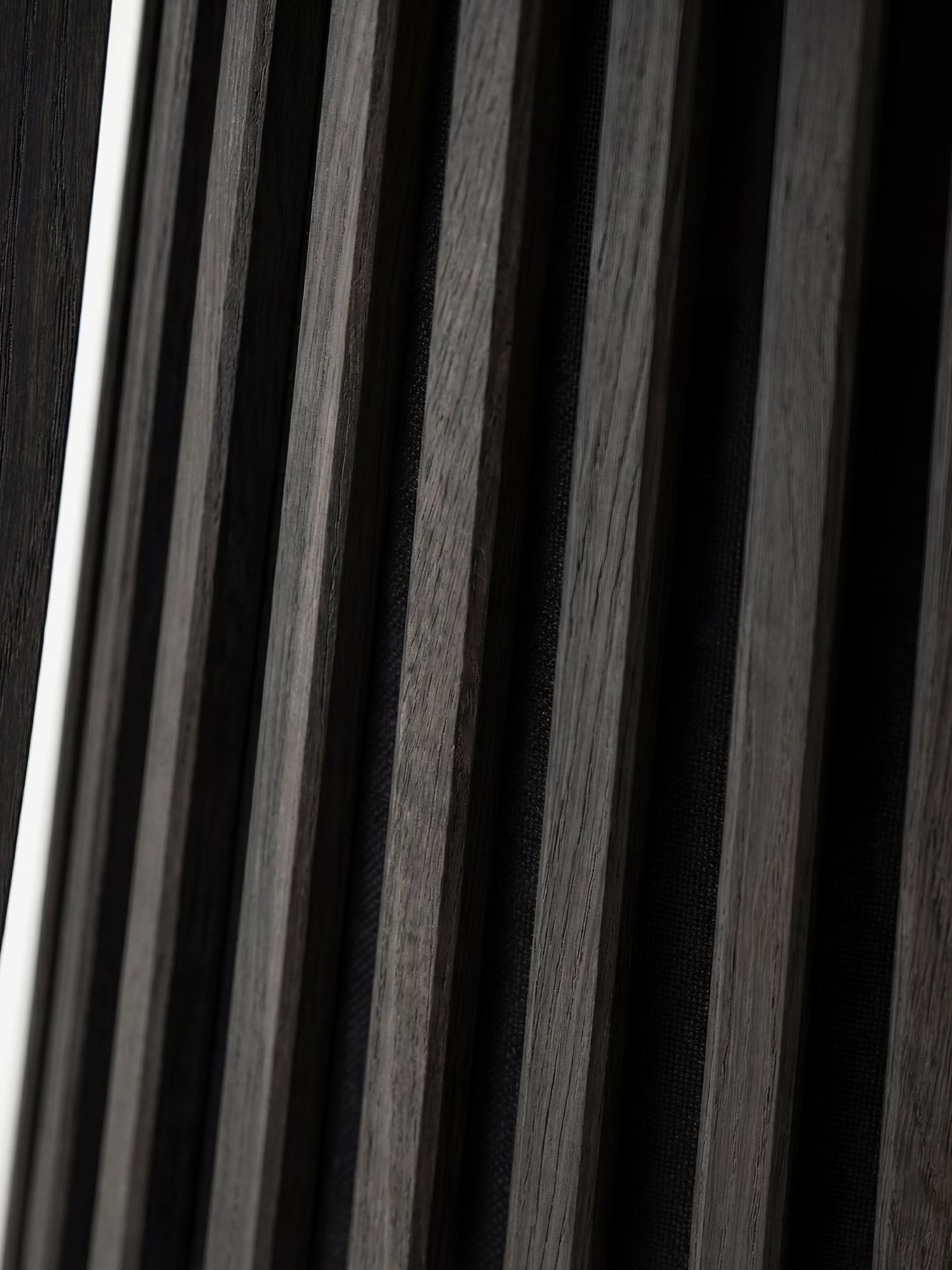 Osaka Mesa de comedor extensible sostenible FSC® 100% - roble negro y bases escultóricas de 200 a 300 cm
