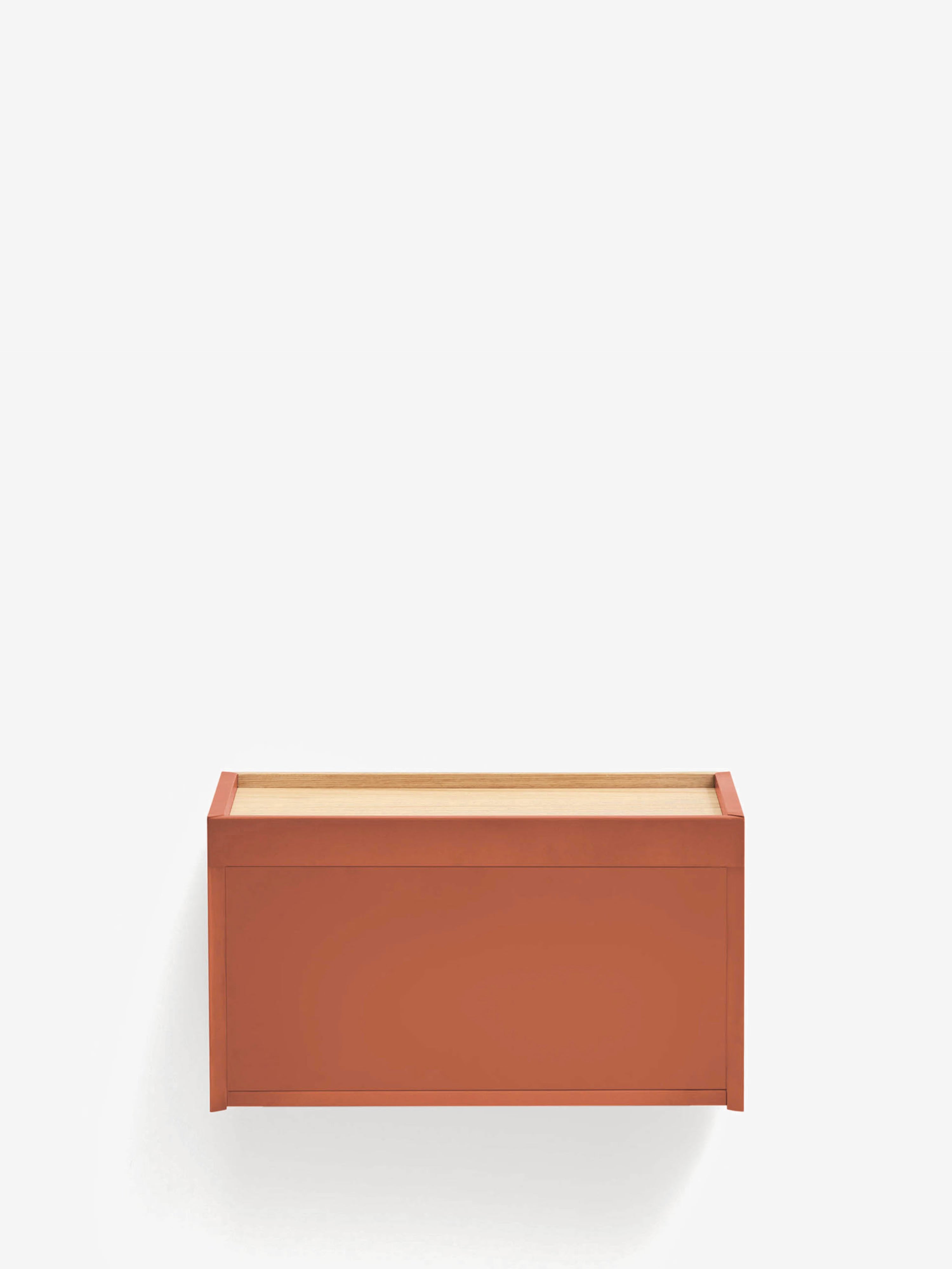 Otto comodino sospeso in rovere naturale e mdf terracotta – 50 x 29 cm
