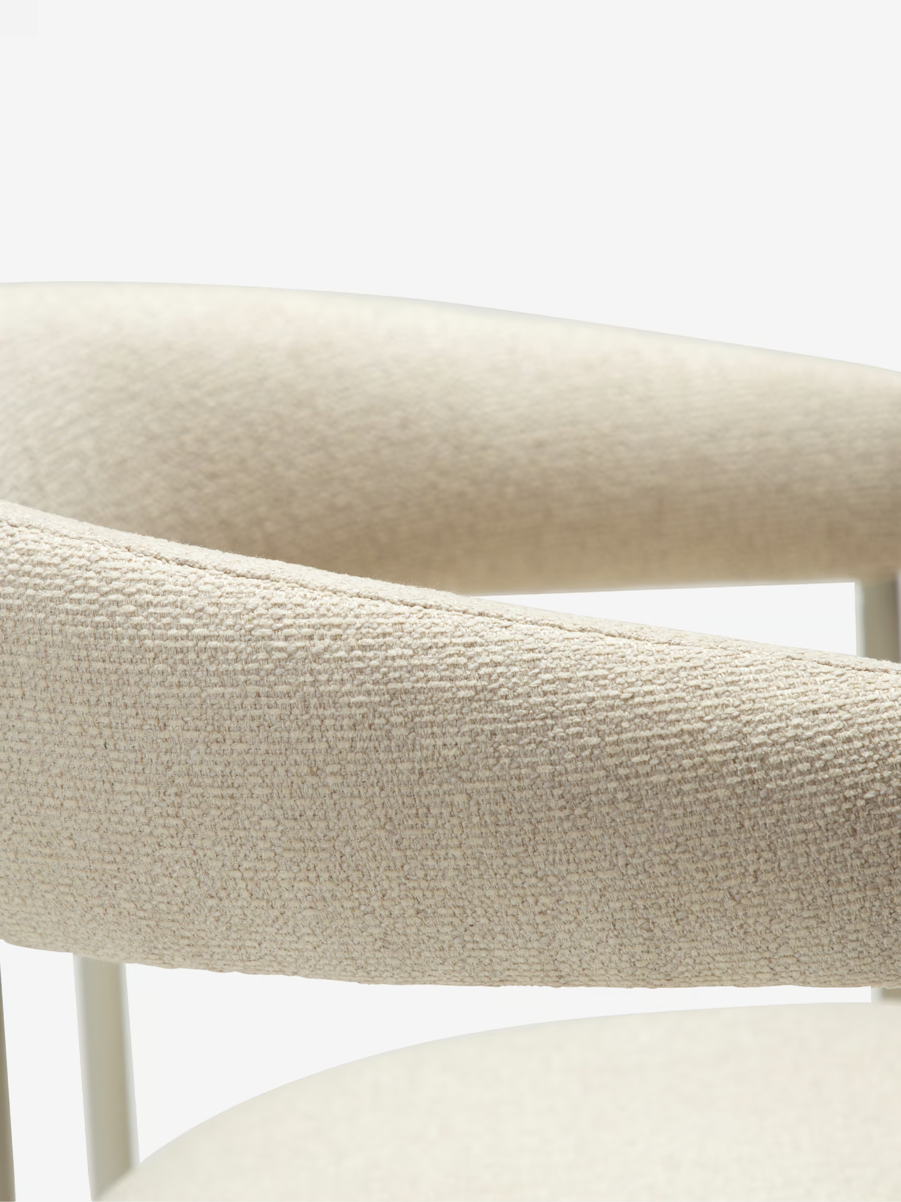 Plenti Chaise avec accoudoirs en tissu bouclé et structure en métal - design léger et élégant