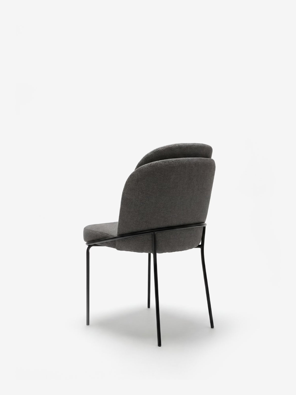Plissé upholstered chair in waterproof cream fabric - pleated backrest and black metal legs