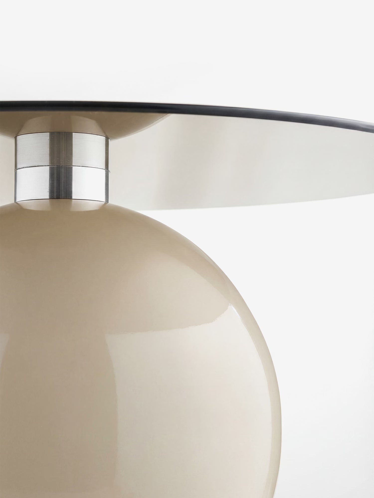 Ravello Runder Couchtisch aus gehärtetem Glas und Metall grau / beige Ø70 cm