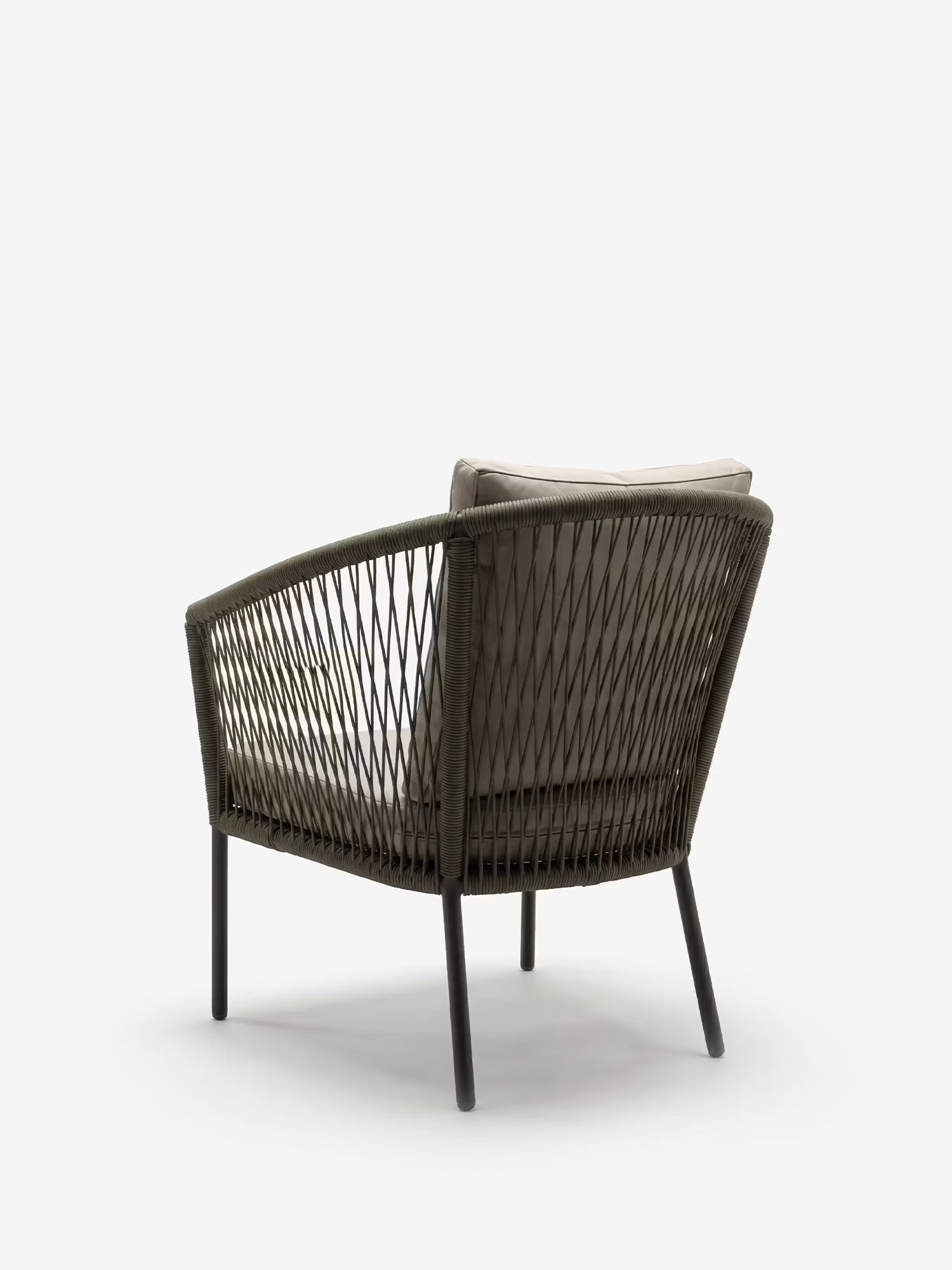 Talia Outdoor armchair in green rope and black metal with beige cushions