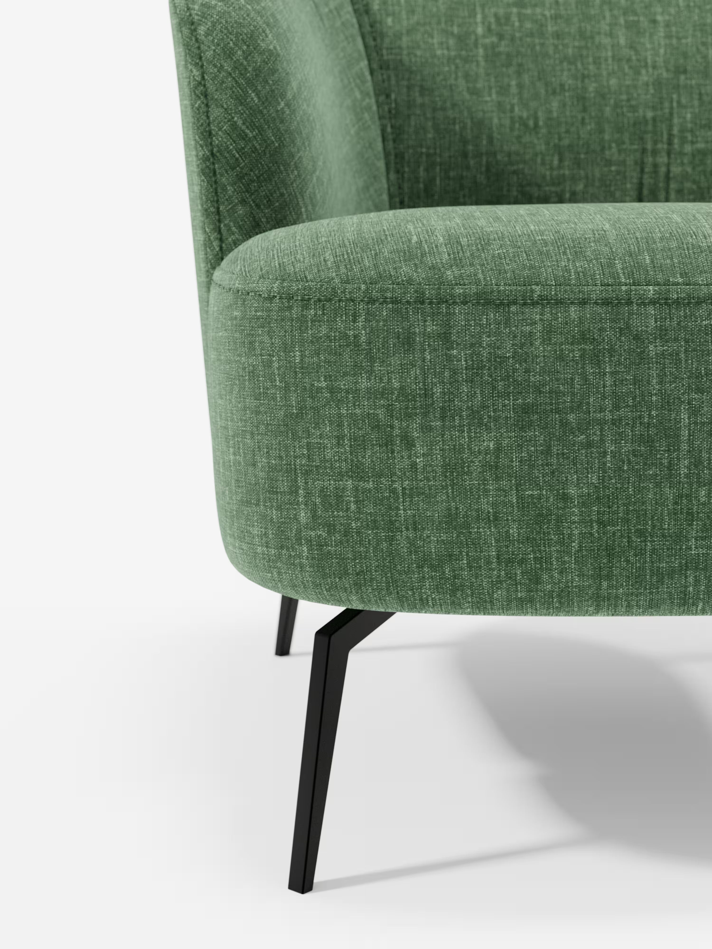 Renoa poltroncina moderna con influenze retrò in morbida ciniglia smacchiabile