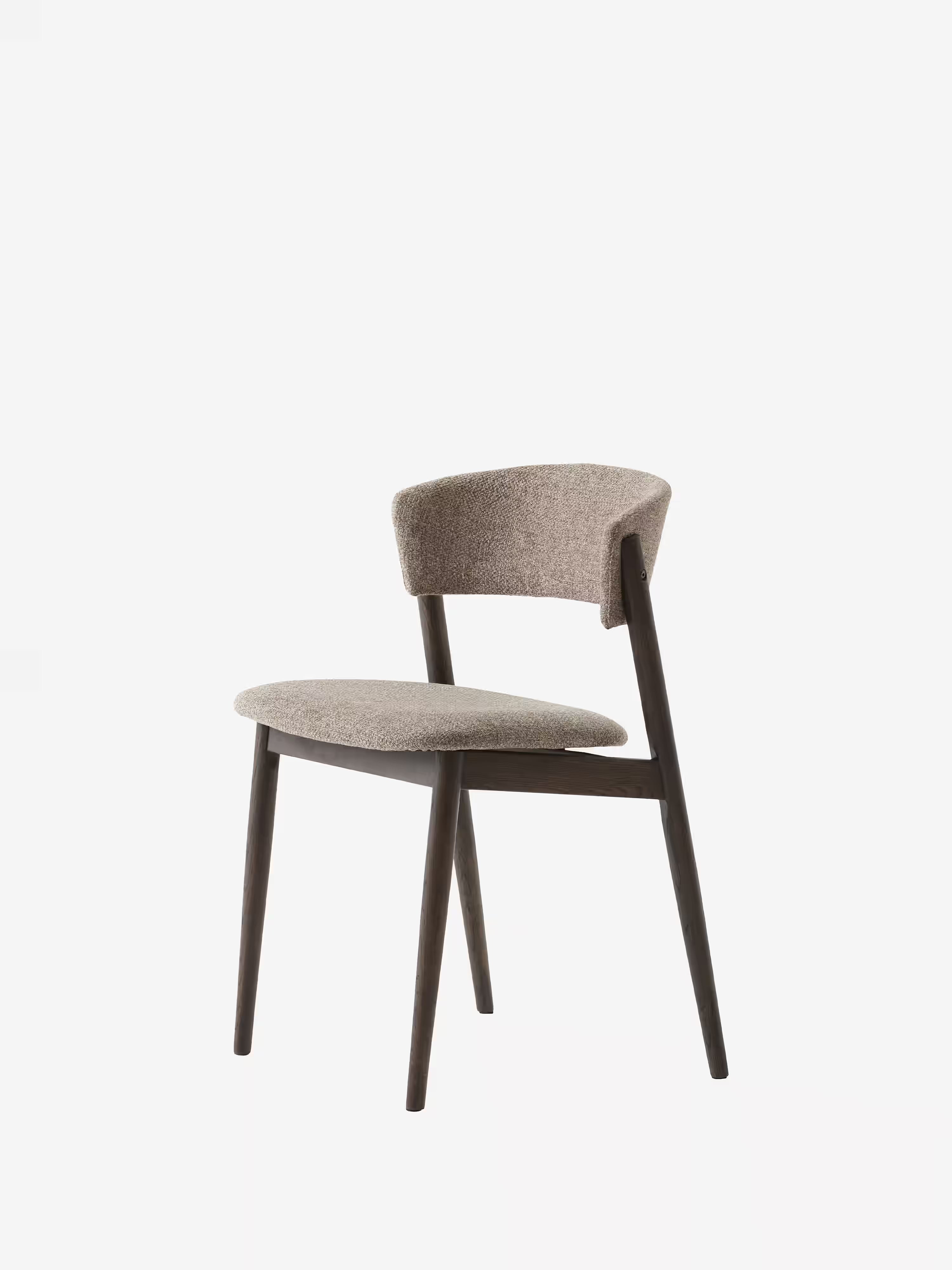 Silla Revere en chenilla color topo y madera de roble natural FSC