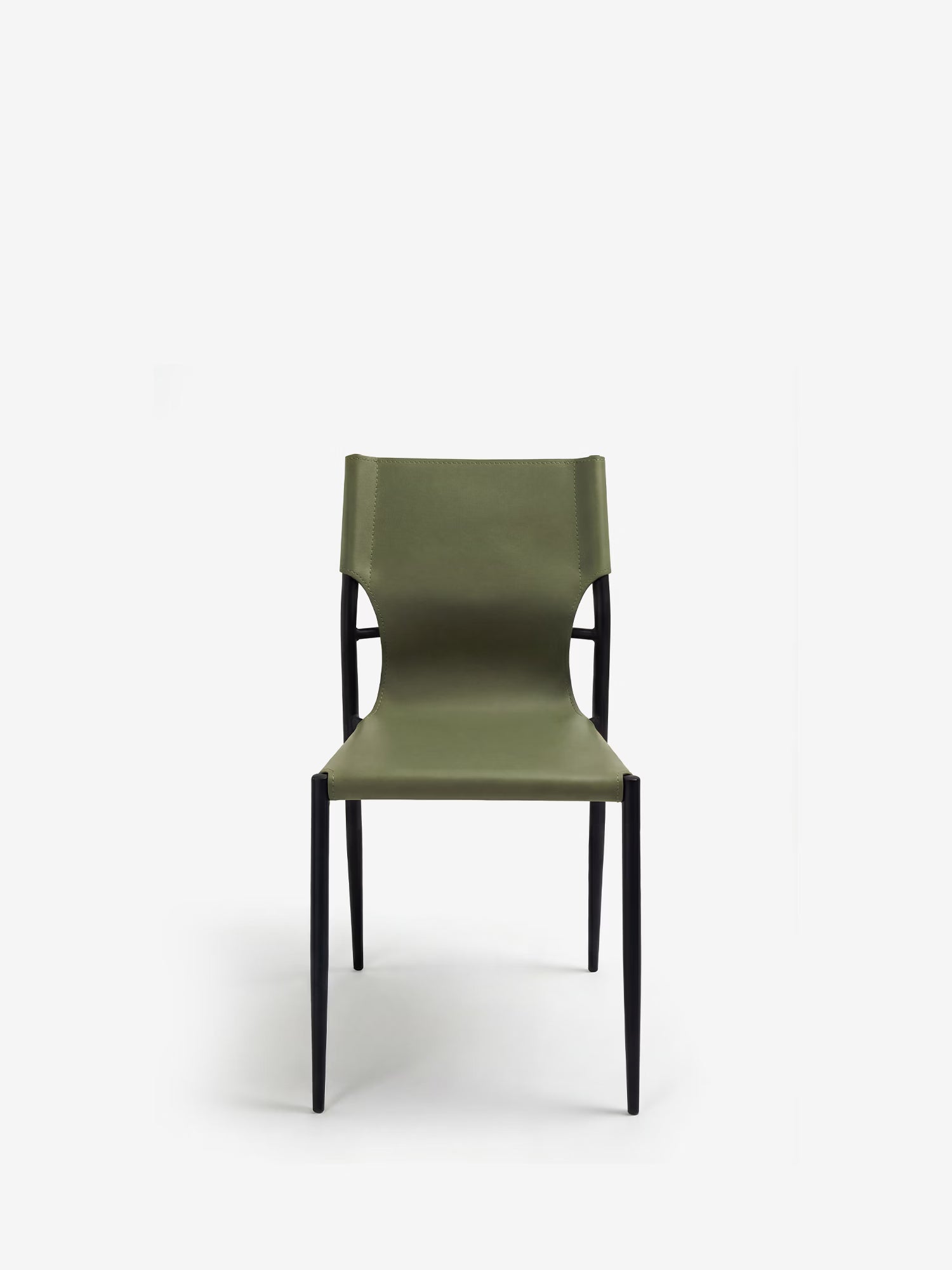 Sveva sedia di design in similcuoio con struttura in metallo nero