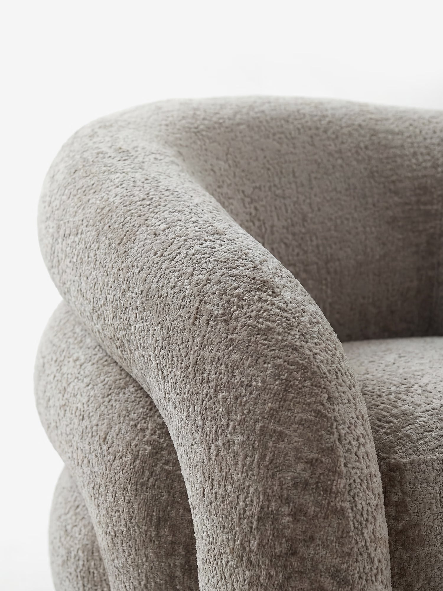 Valletta Poltrona lounge girevole imbottita in morbido tessuto naturale - FSC® 100% design moderno