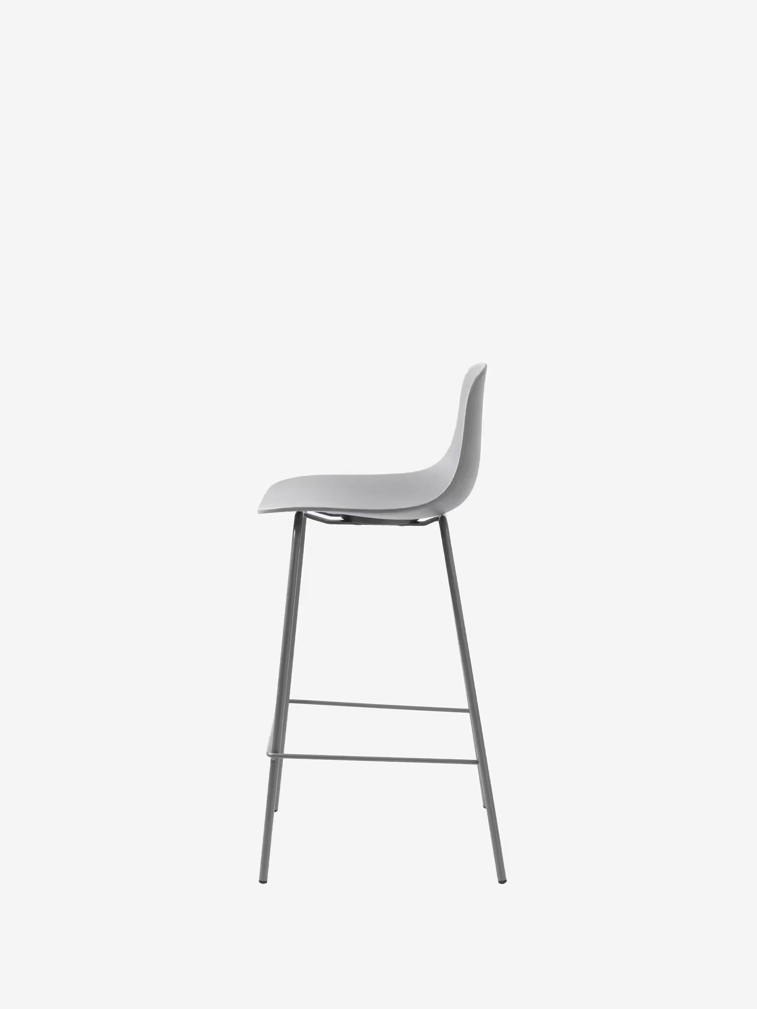 Whitby Tabouret en polypropylène avec pieds en métal coordonnés - design moderne