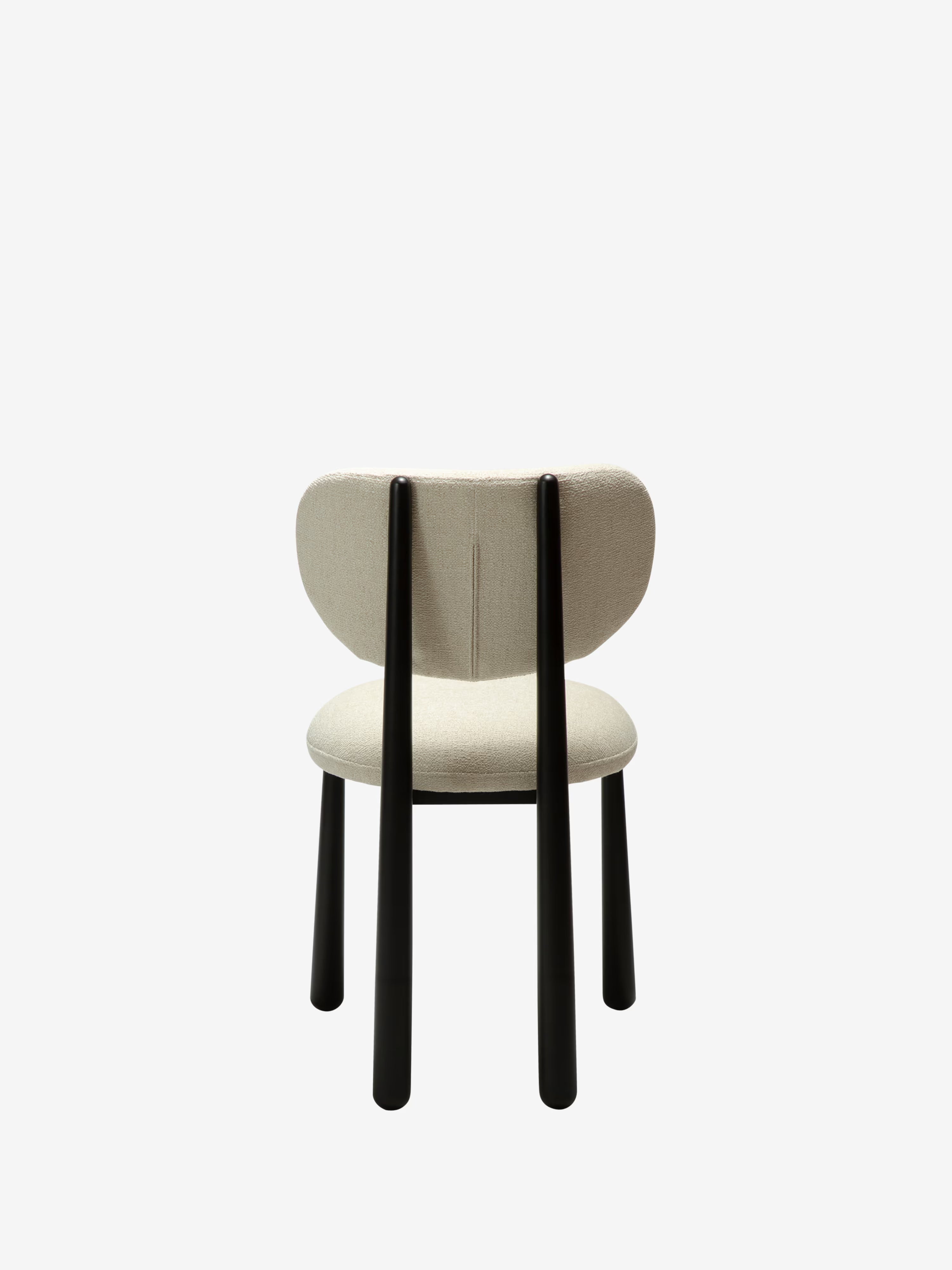 Woke chaise moderne en bouclé - pieds en métal au design scandinave