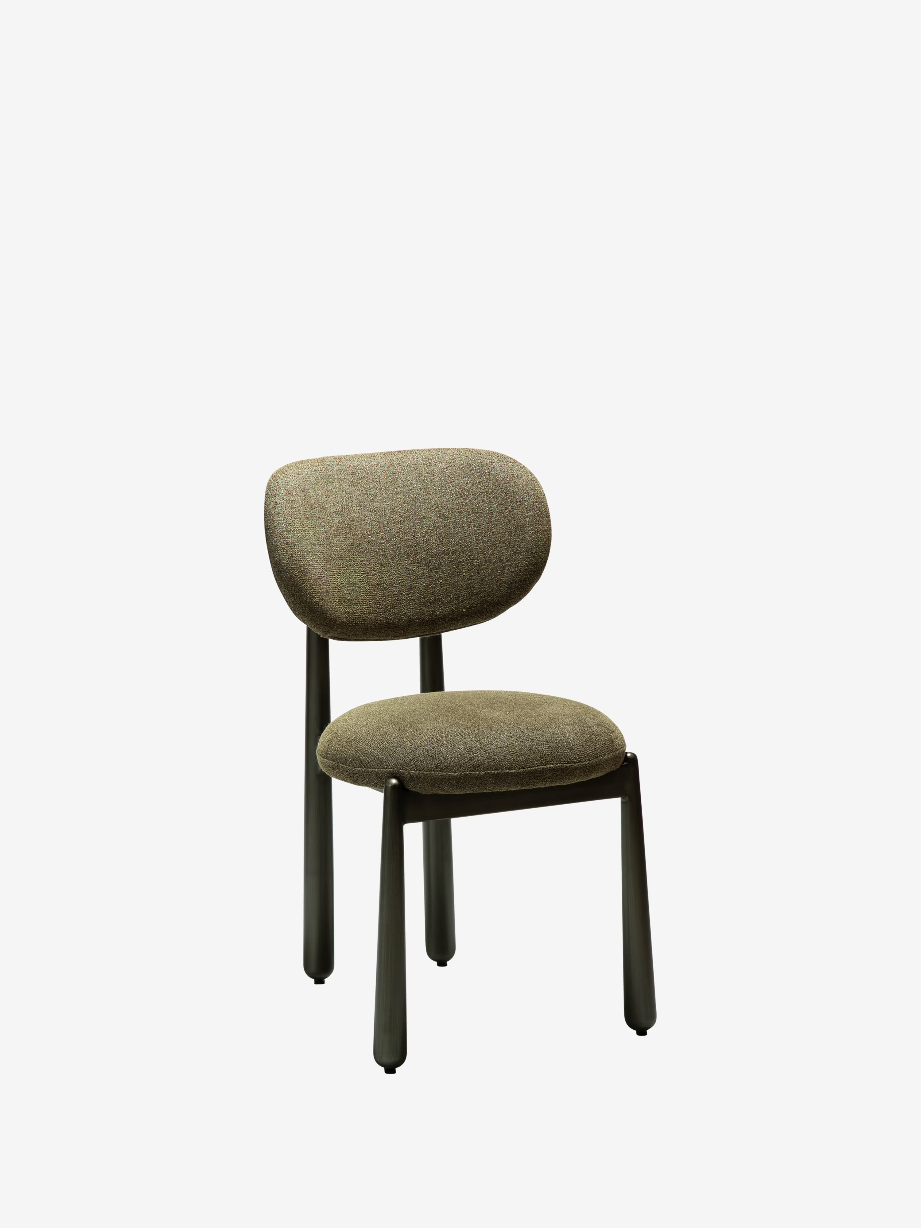 Woke chaise moderne en bouclé - pieds en métal au design scandinave