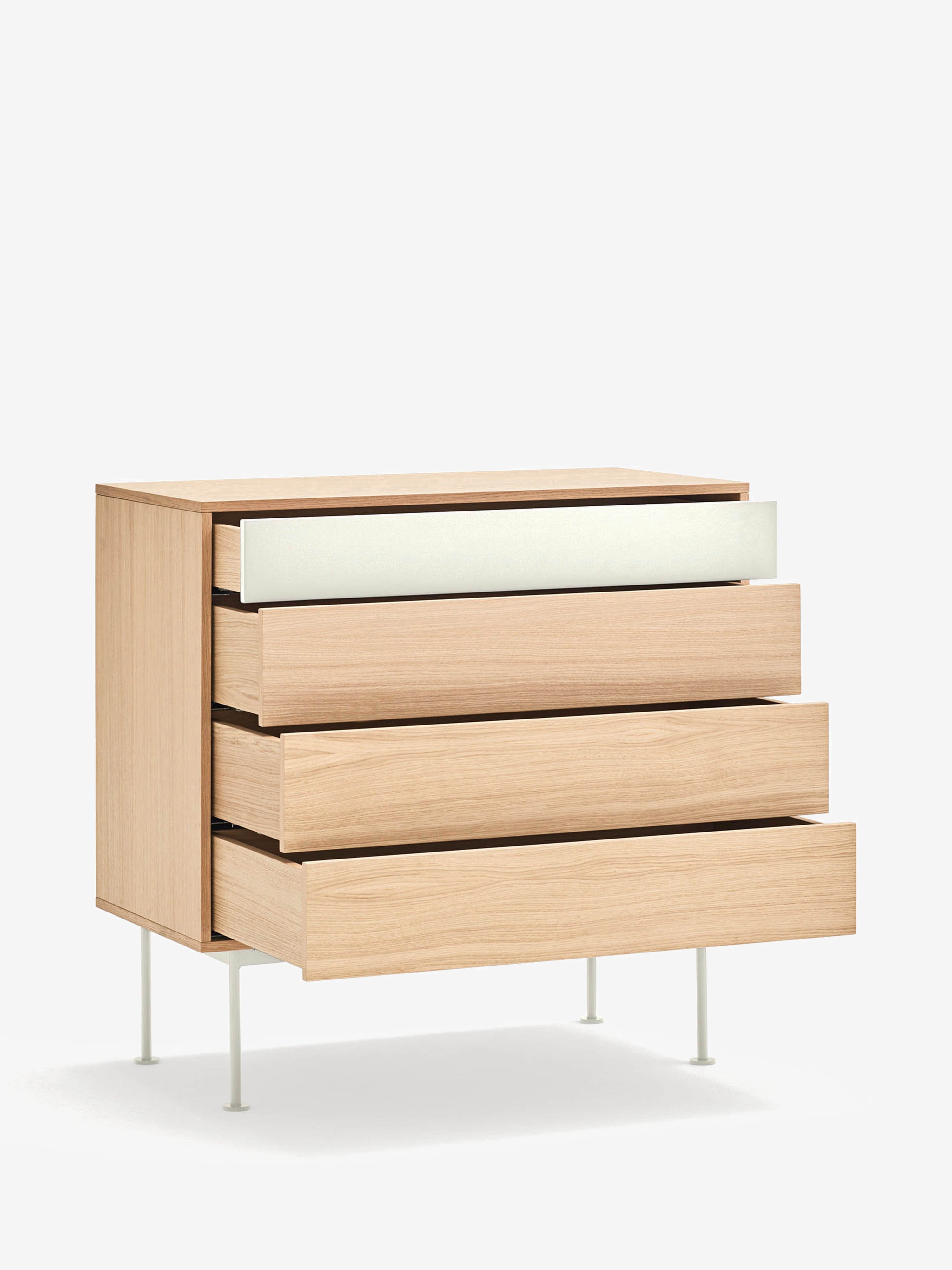 Yoko Cassettiera in rovere con cassetto superiore laccato - comò con base in metallo 90 x 91 cm