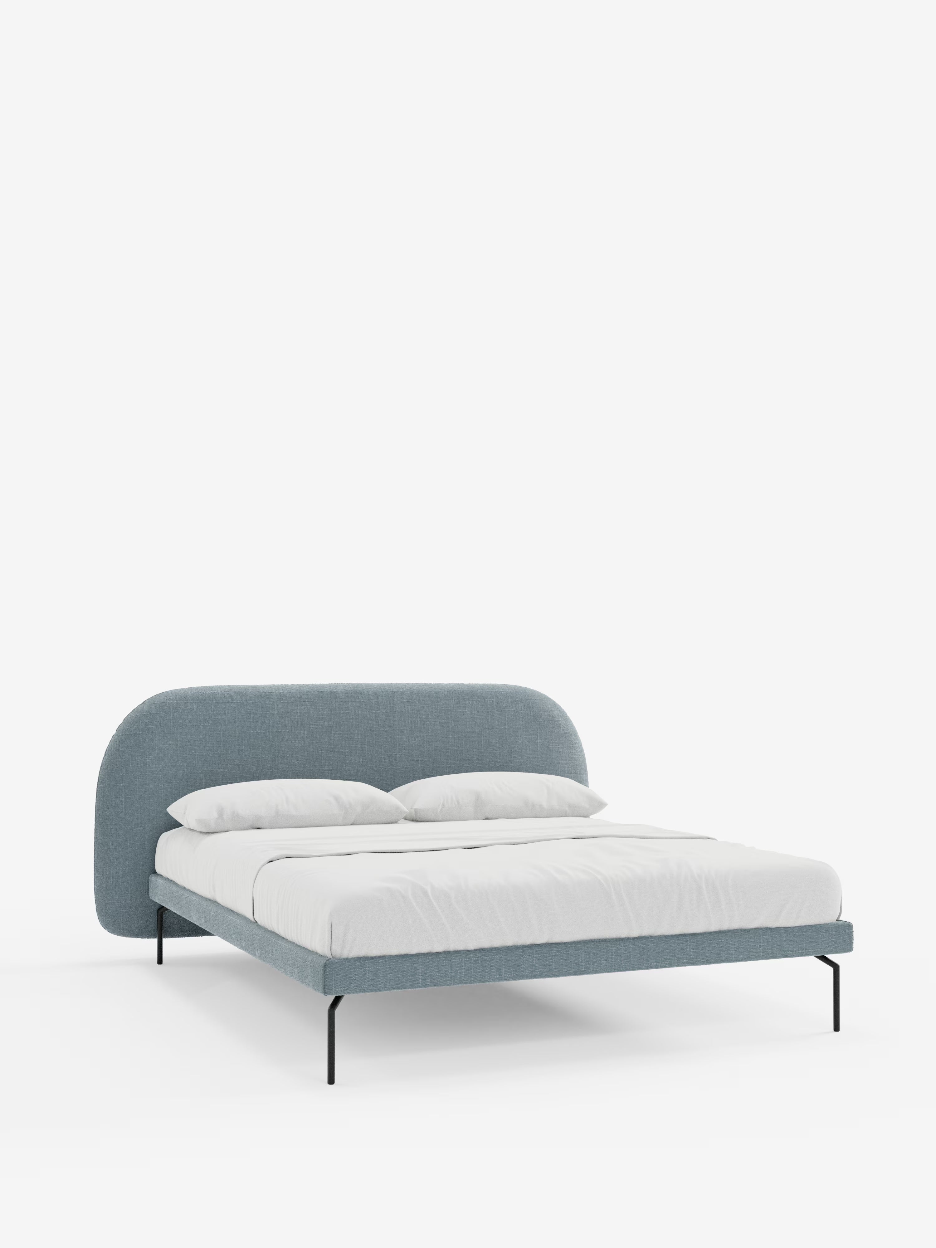 Soleil Letto Imbottito design con piedi in metallo e tessuto jacquard smacchiabile