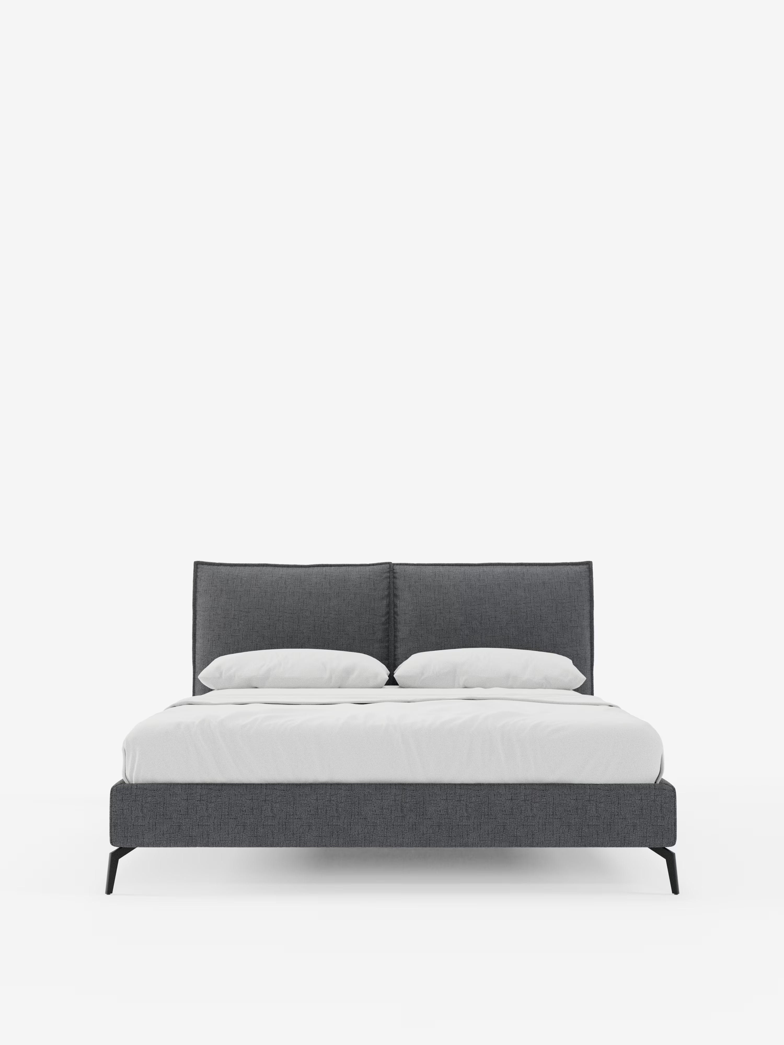 Cloe Cama acolchada de diseño elegante con patas de metal y tejido flameado impermeable