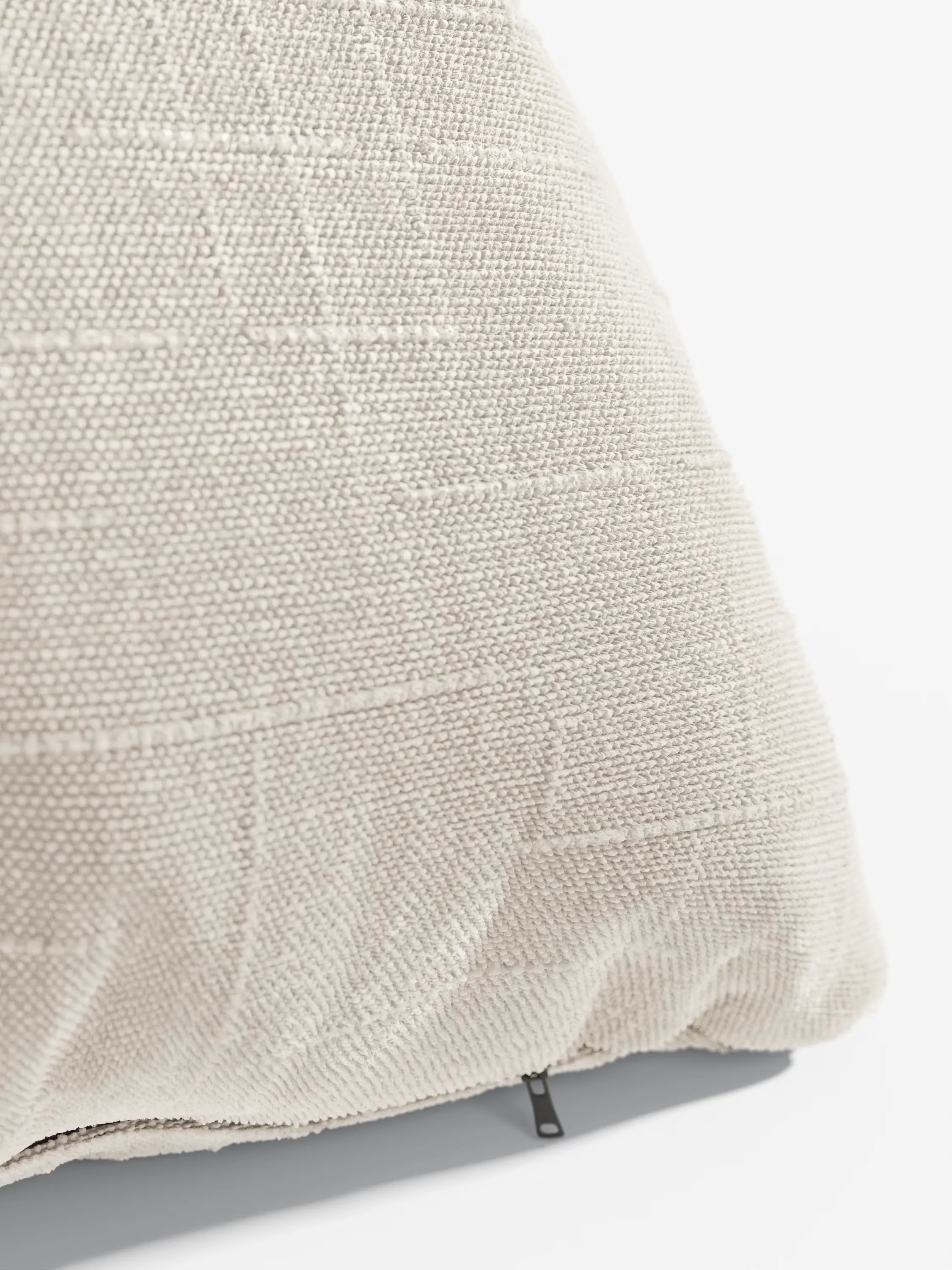 Kimono Decorative square padded cushion 45x45 in stain-resistant and water-repellent jacquard fabric